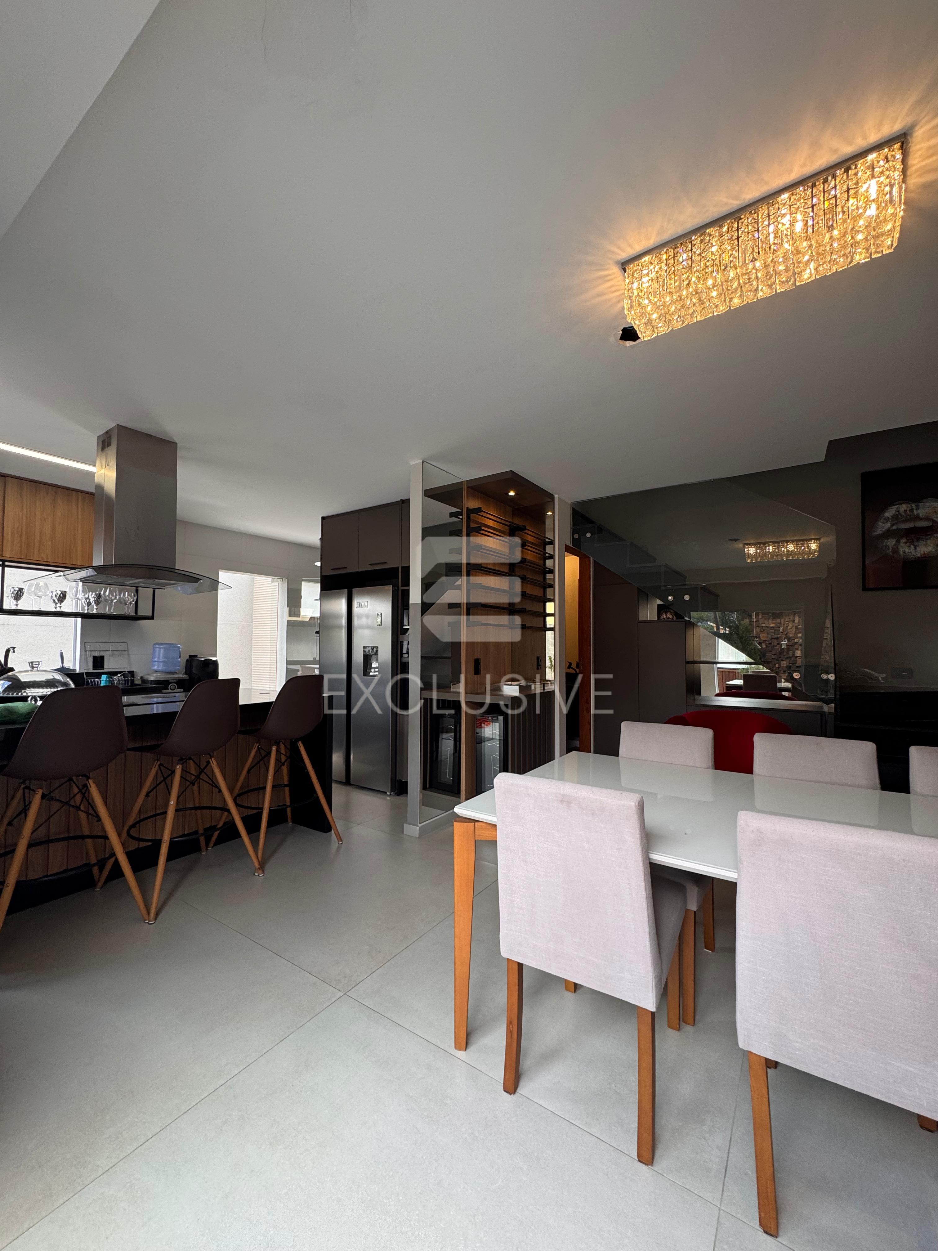 Casa com 2 dormit&oacute;rios &agrave; venda, 66 m&sup2; por R$ 590.000 - Sitio S&atilde;o Luiz - Nova Friburgo - RJ Estrada Mário Antônio Thurler Nova Friburgo - 