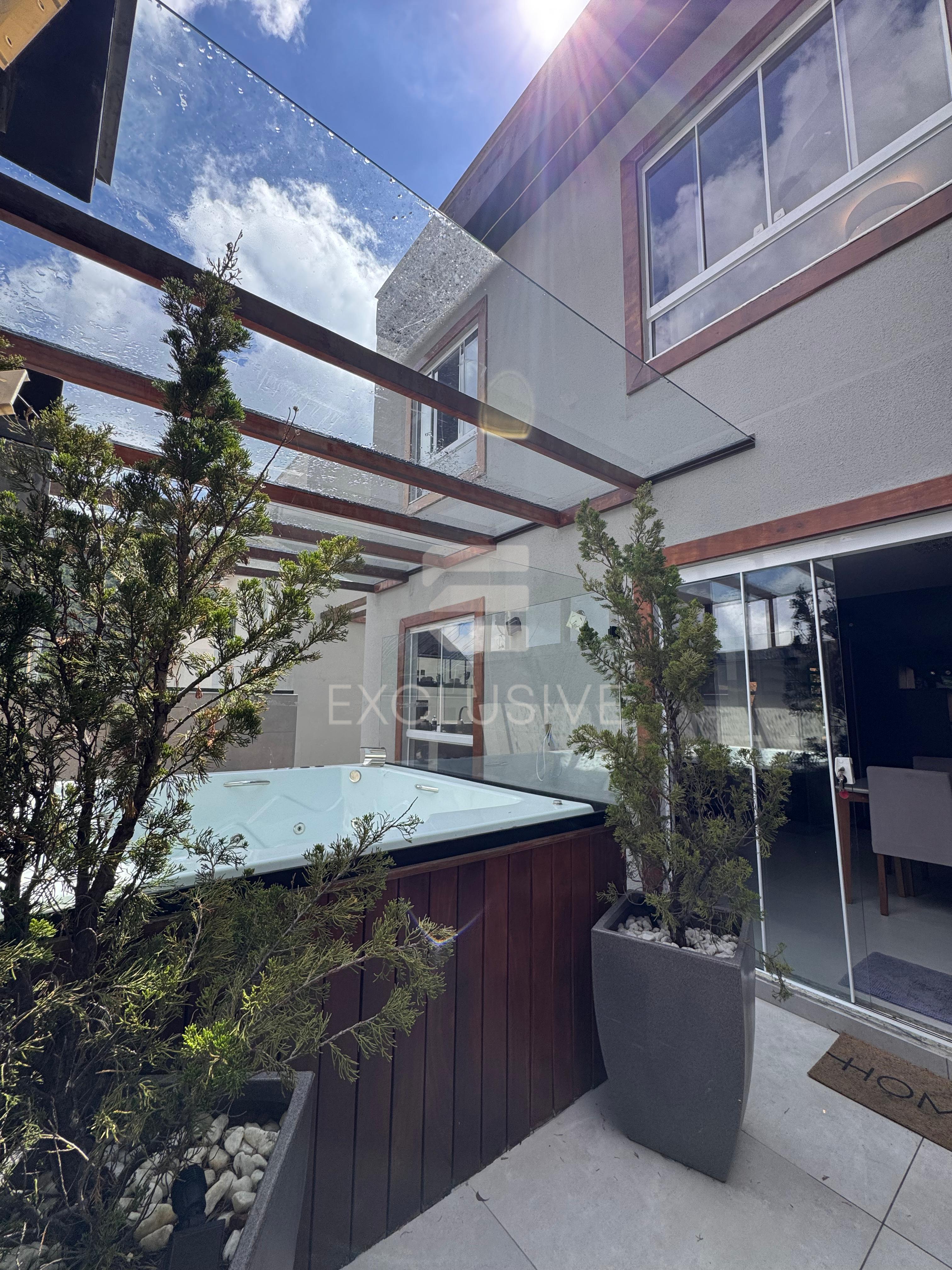 Casa com 2 dormit&oacute;rios &agrave; venda, 66 m&sup2; por R$ 590.000 - Sitio S&atilde;o Luiz - Nova Friburgo - RJ Estrada Mário Antônio Thurler Nova Friburgo - 