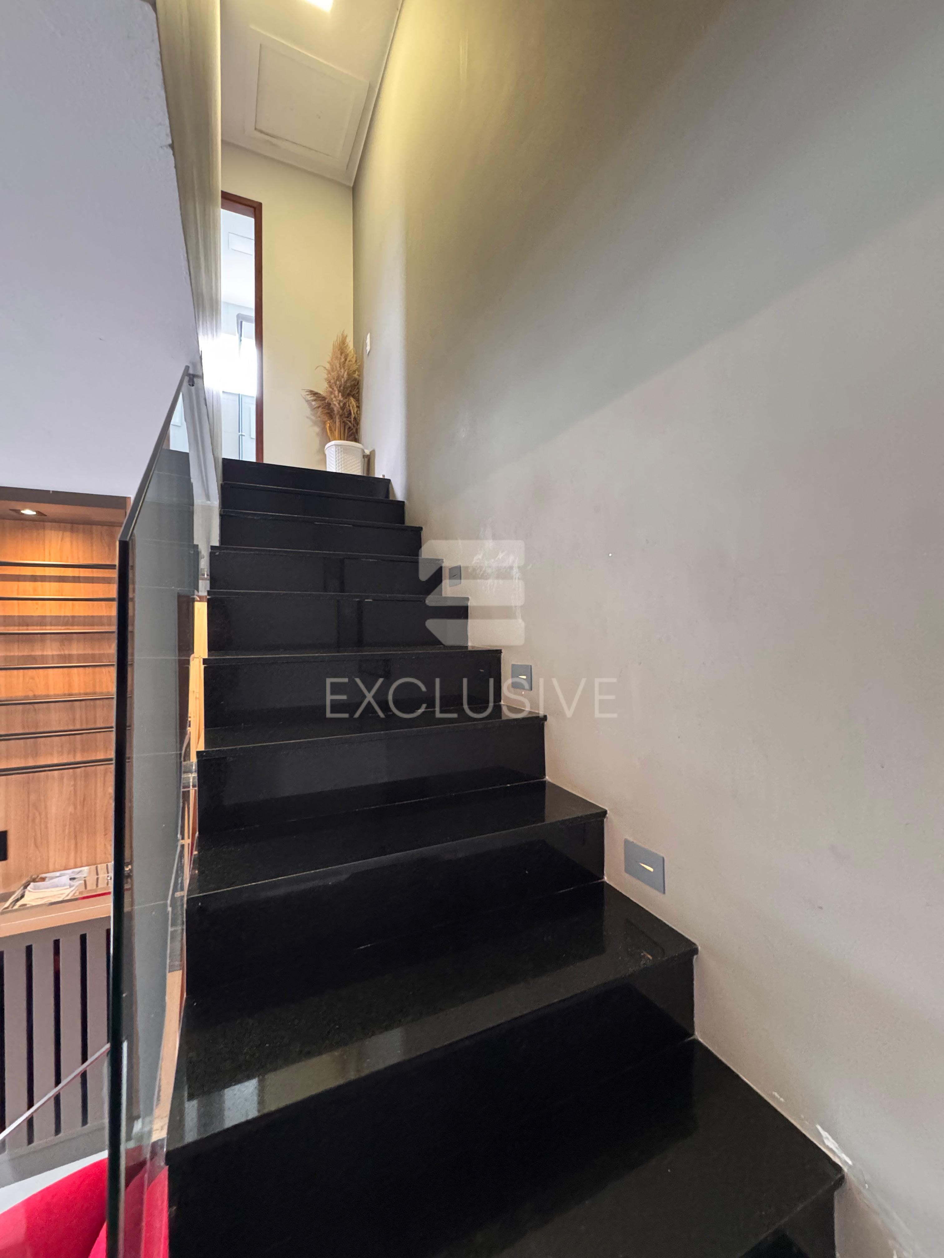 Casa com 2 dormit&oacute;rios &agrave; venda, 66 m&sup2; por R$ 590.000 - Sitio S&atilde;o Luiz - Nova Friburgo - RJ Estrada Mário Antônio Thurler Nova Friburgo - 