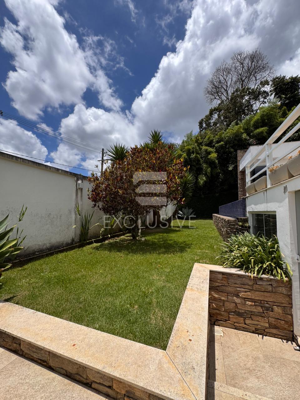 Excelente casa com 4 dormit&oacute;rios &agrave; venda, 290 m&sup2; por R$ 1.780.000,00- Parque S&atilde;o Clemente  Nova Friburgo - 