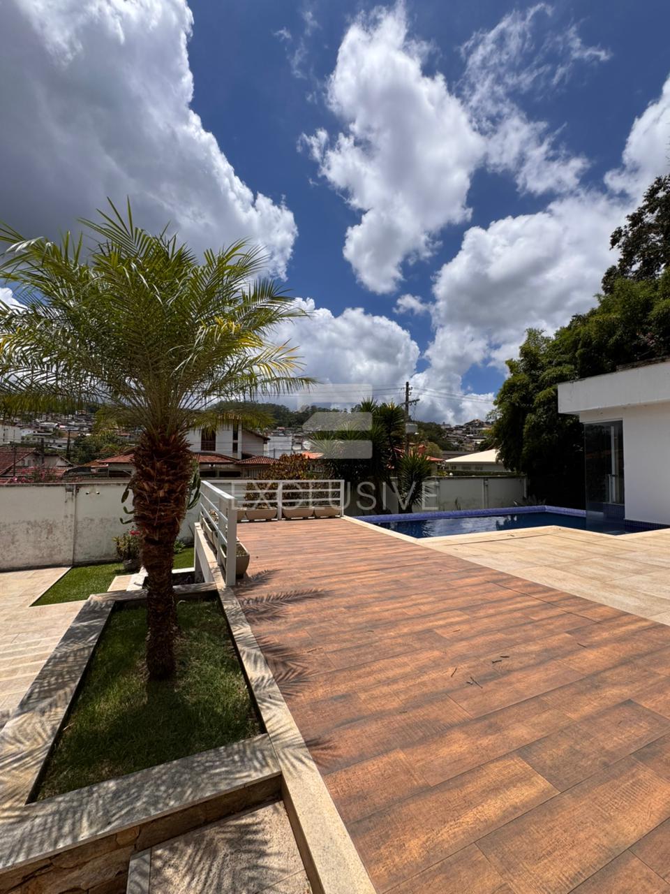 Excelente casa com 4 dormit&oacute;rios &agrave; venda, 290 m&sup2; por R$ 1.780.000,00- Parque S&atilde;o Clemente  Nova Friburgo - 