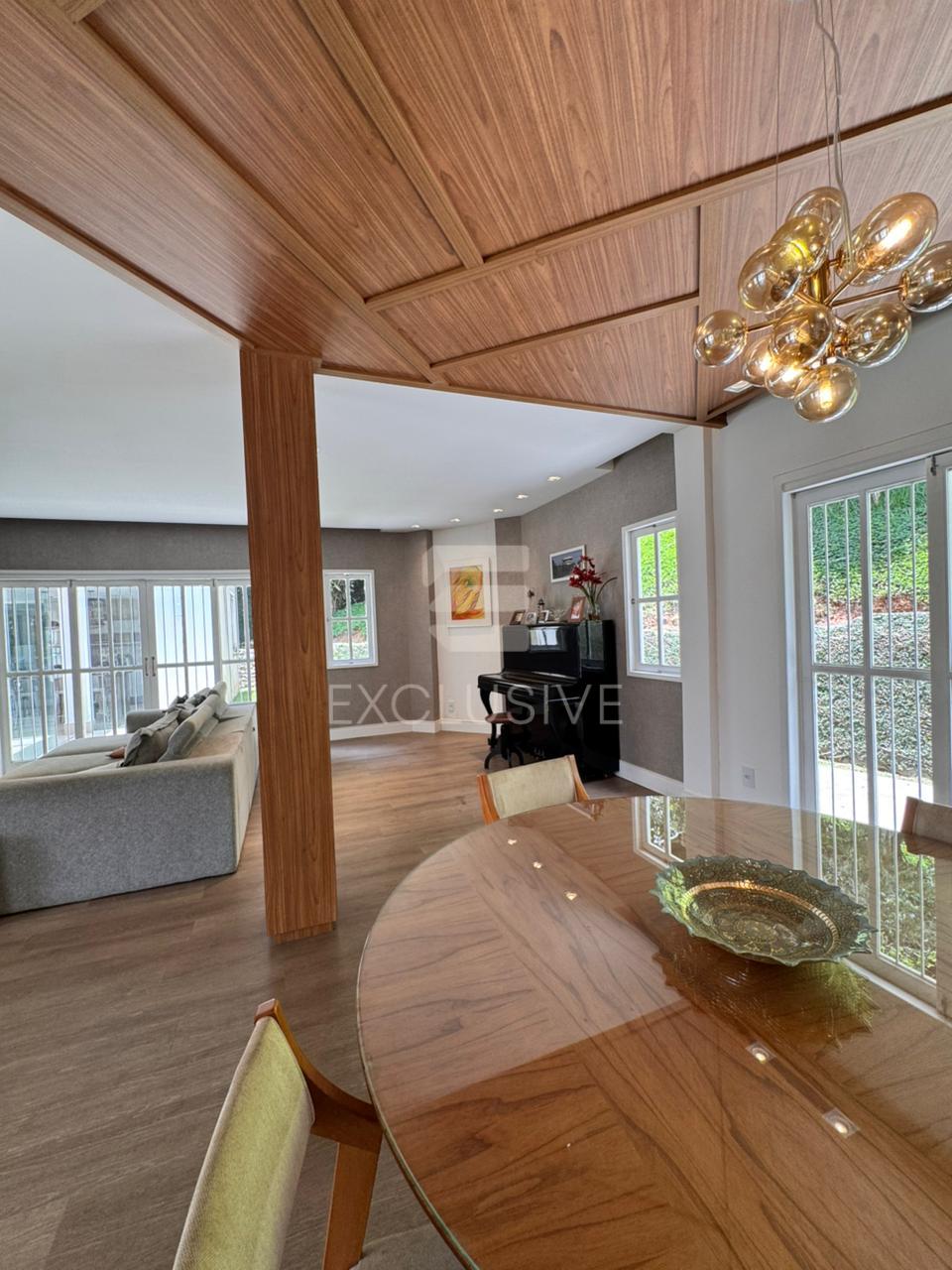 Excelente casa com 4 dormit&oacute;rios &agrave; venda, 290 m&sup2; por R$ 1.780.000,00- Parque S&atilde;o Clemente  Nova Friburgo - 