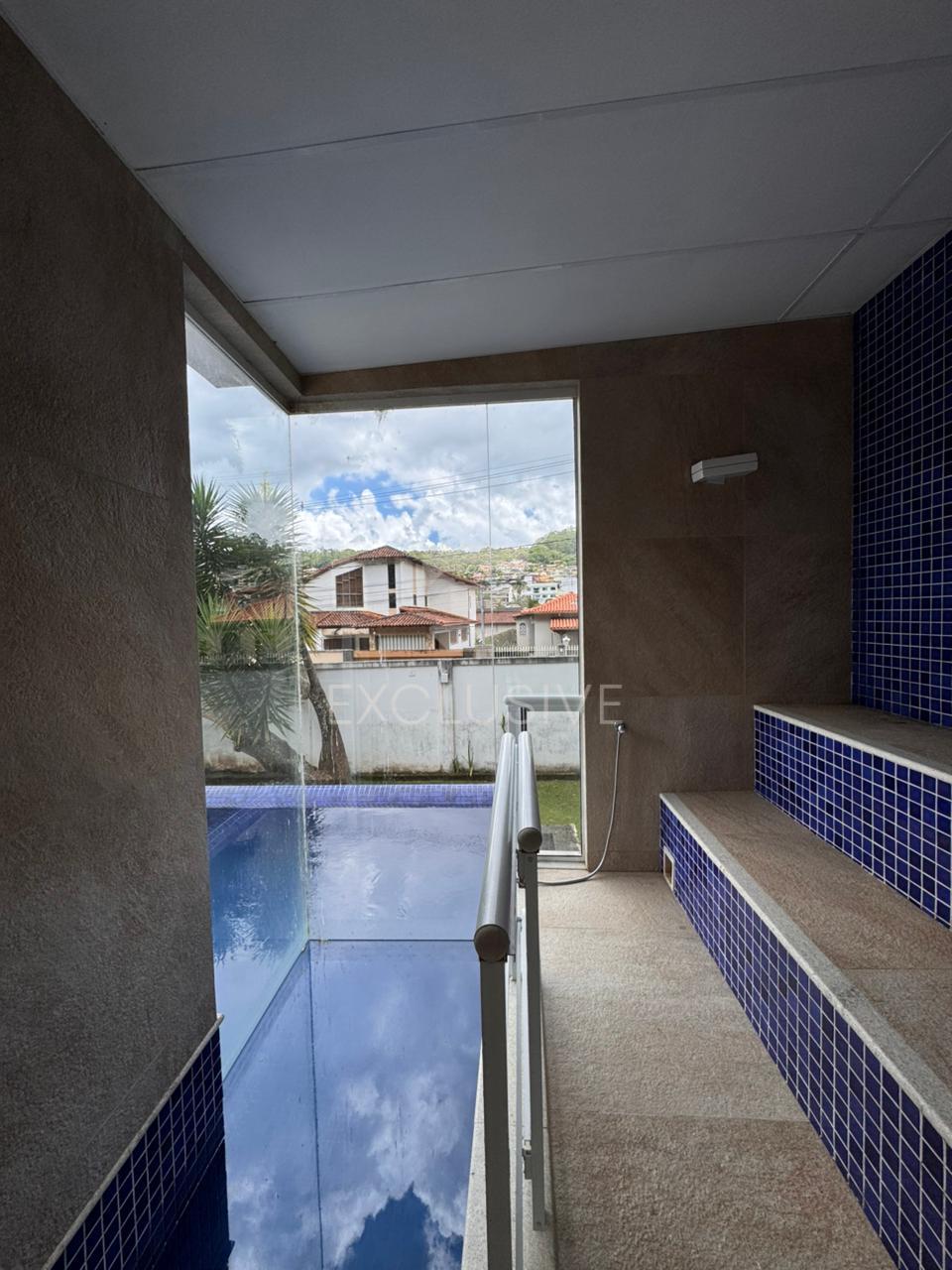 Excelente casa com 4 dormit&oacute;rios &agrave; venda, 290 m&sup2; por R$ 1.780.000,00- Parque S&atilde;o Clemente  Nova Friburgo - 