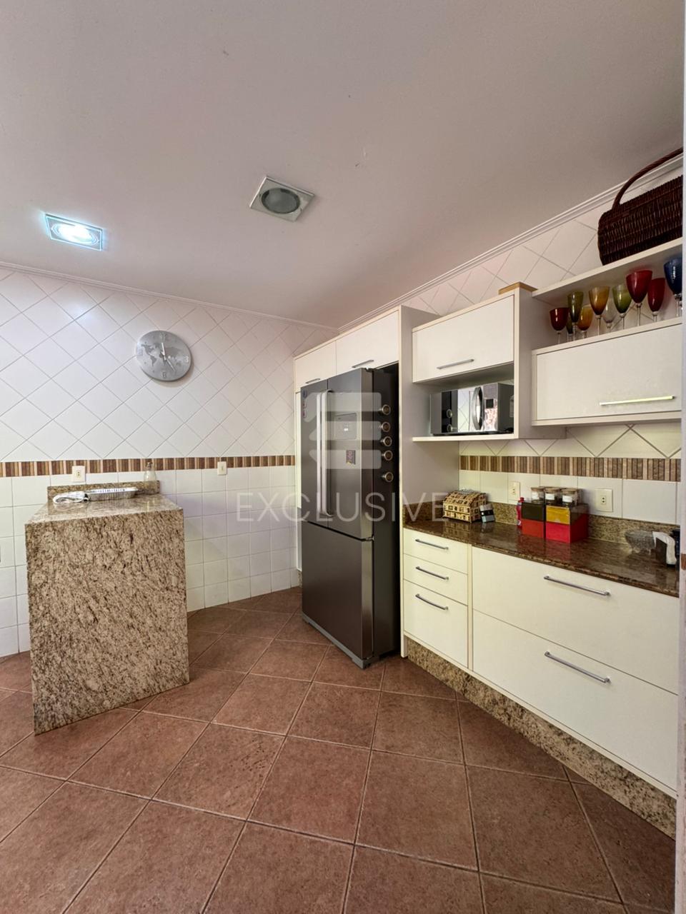 Excelente casa com 4 dormit&oacute;rios &agrave; venda, 290 m&sup2; por R$ 1.780.000,00- Parque S&atilde;o Clemente  Nova Friburgo - 