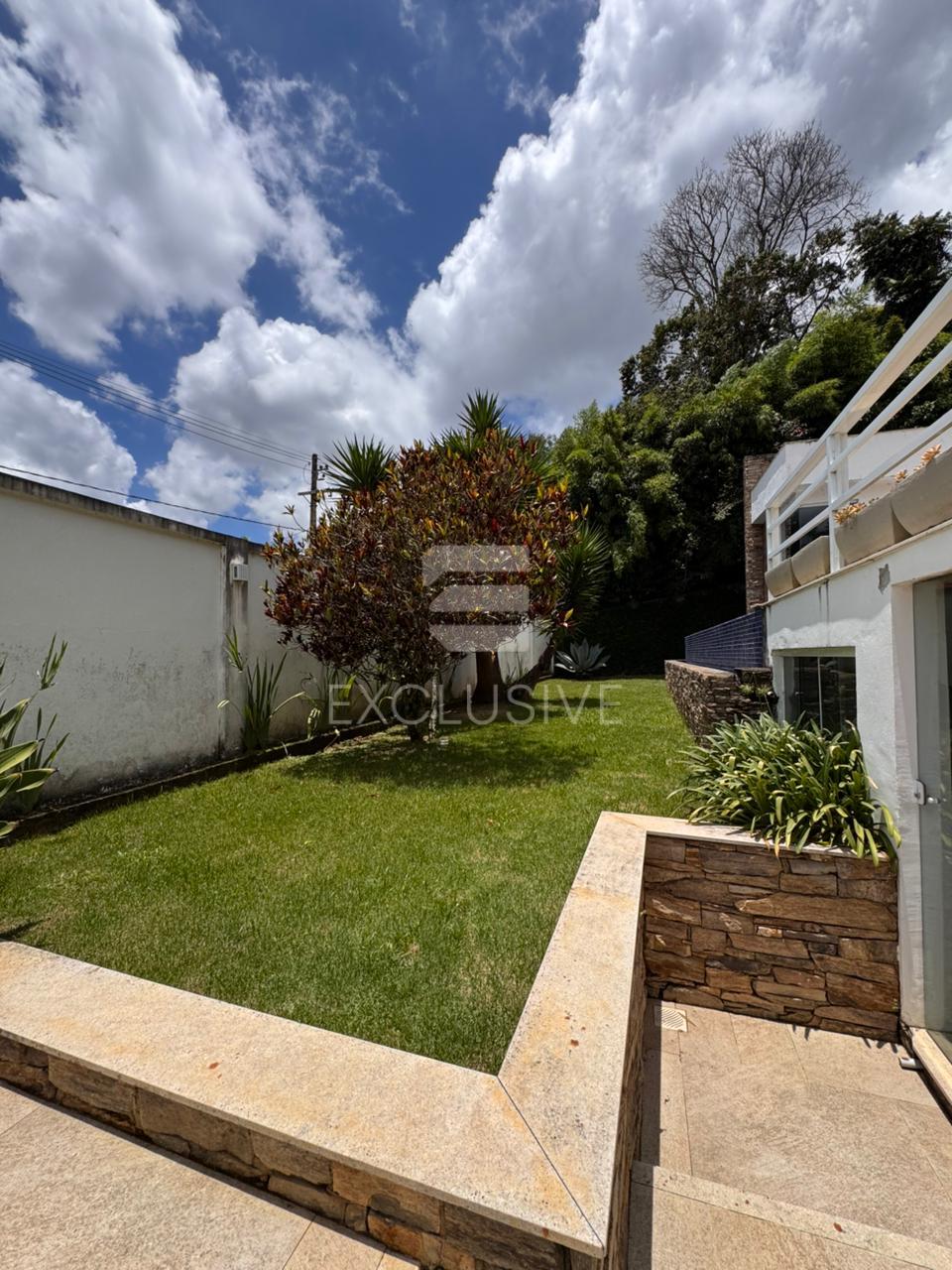 Excelente casa com 4 dormit&oacute;rios &agrave; venda, 290 m&sup2; por R$ 1.780.000,00- Parque S&atilde;o Clemente  Nova Friburgo - 