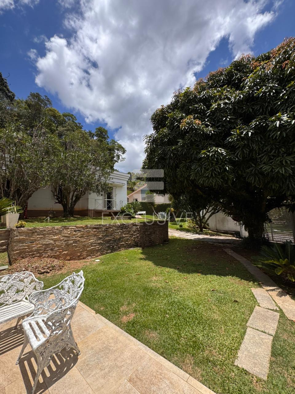 Excelente casa com 4 dormit&oacute;rios &agrave; venda, 290 m&sup2; por R$ 1.780.000,00- Parque S&atilde;o Clemente  Nova Friburgo - 