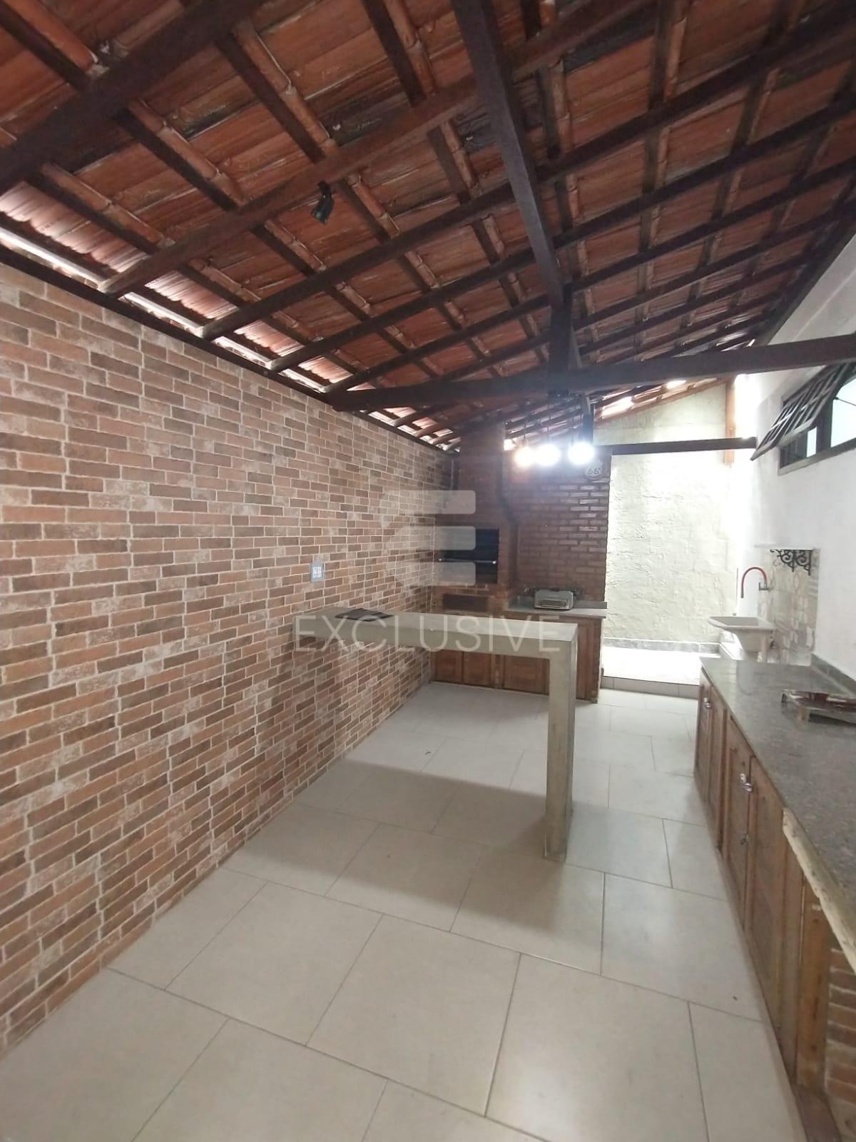 Casa com 3 dormit&oacute;rios &agrave; venda, 98 m&sup2; por R$ 680.000 - C&ocirc;nego - Nova Friburgo - RJ  Nova Friburgo - 