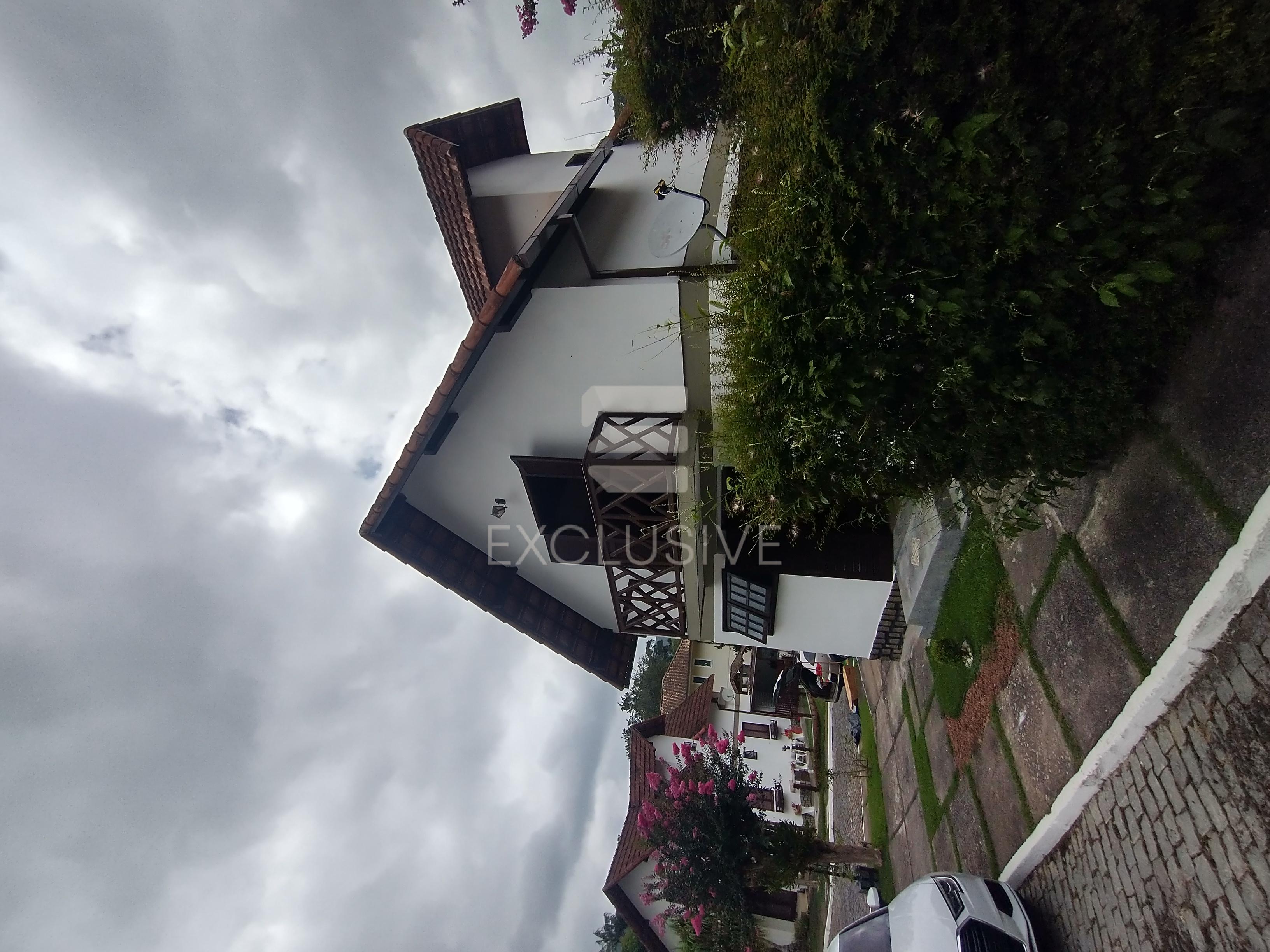 Casa com 3 dormit&oacute;rios &agrave; venda, 98 m&sup2; por R$ 680.000 - C&ocirc;nego - Nova Friburgo - RJ  Nova Friburgo - 