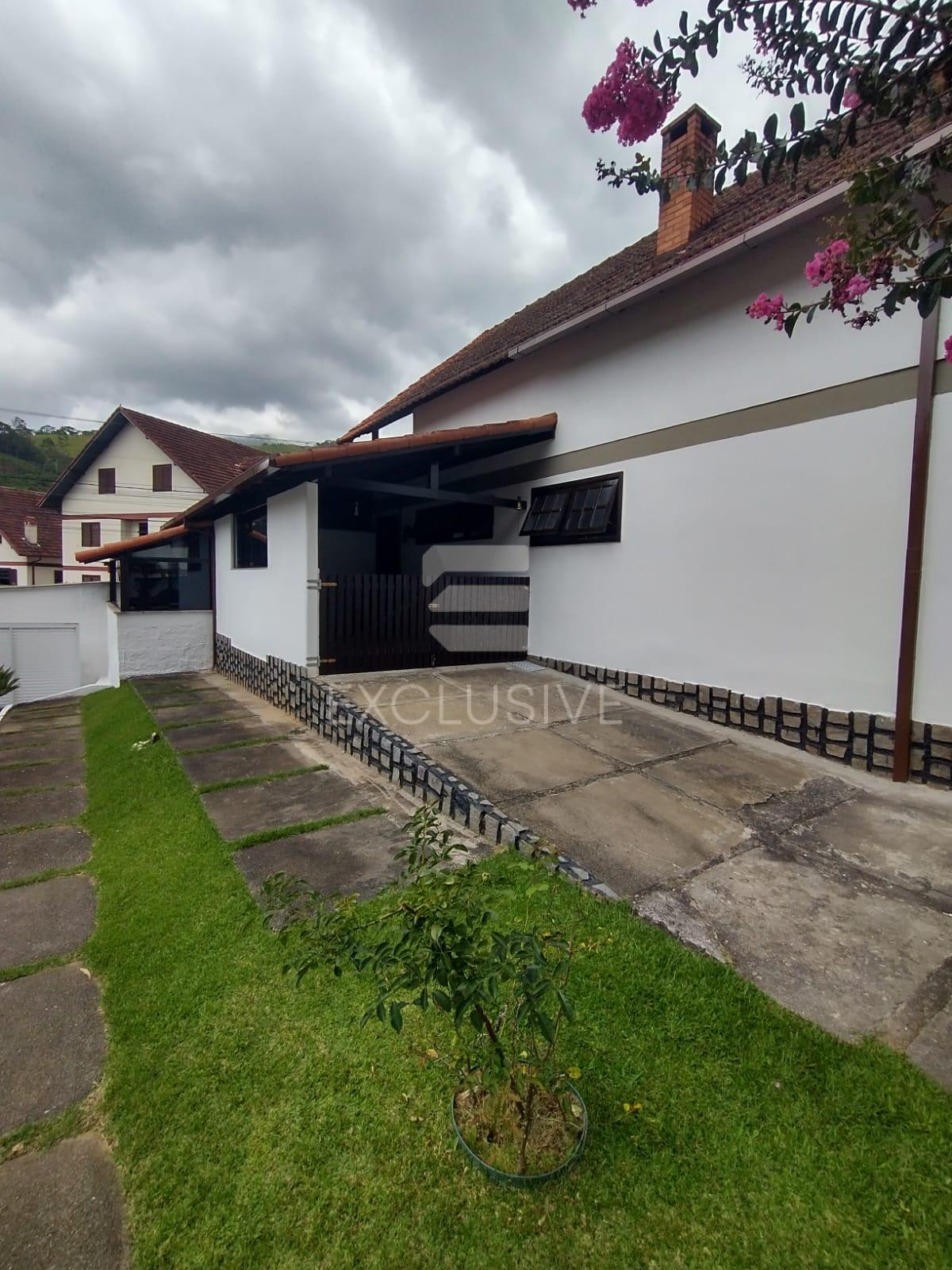 Casa com 3 dormit&oacute;rios &agrave; venda, 98 m&sup2; por R$ 680.000 - C&ocirc;nego - Nova Friburgo - RJ  Nova Friburgo - 