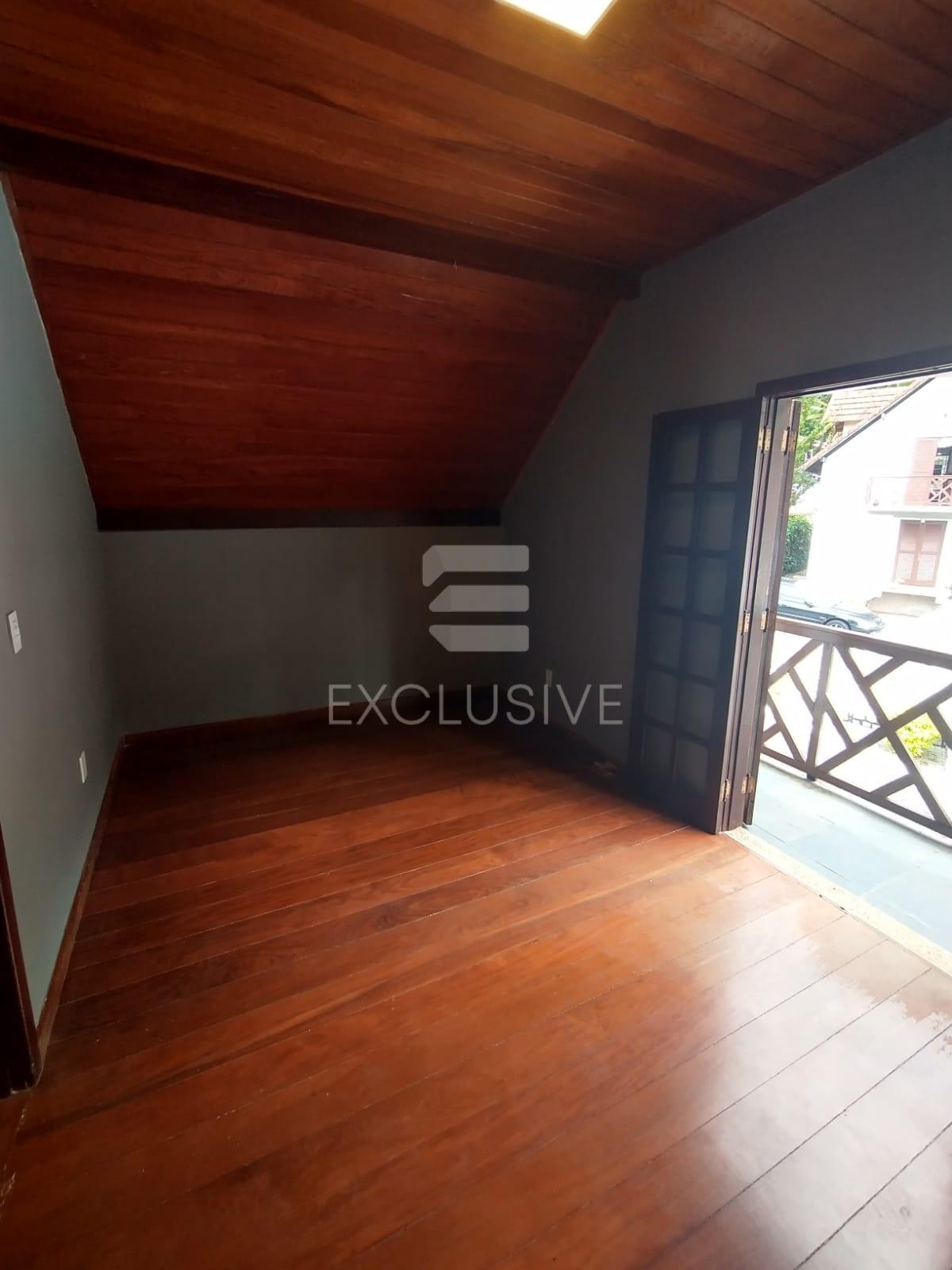 Casa com 3 dormit&oacute;rios &agrave; venda, 98 m&sup2; por R$ 680.000 - C&ocirc;nego - Nova Friburgo - RJ  Nova Friburgo - 