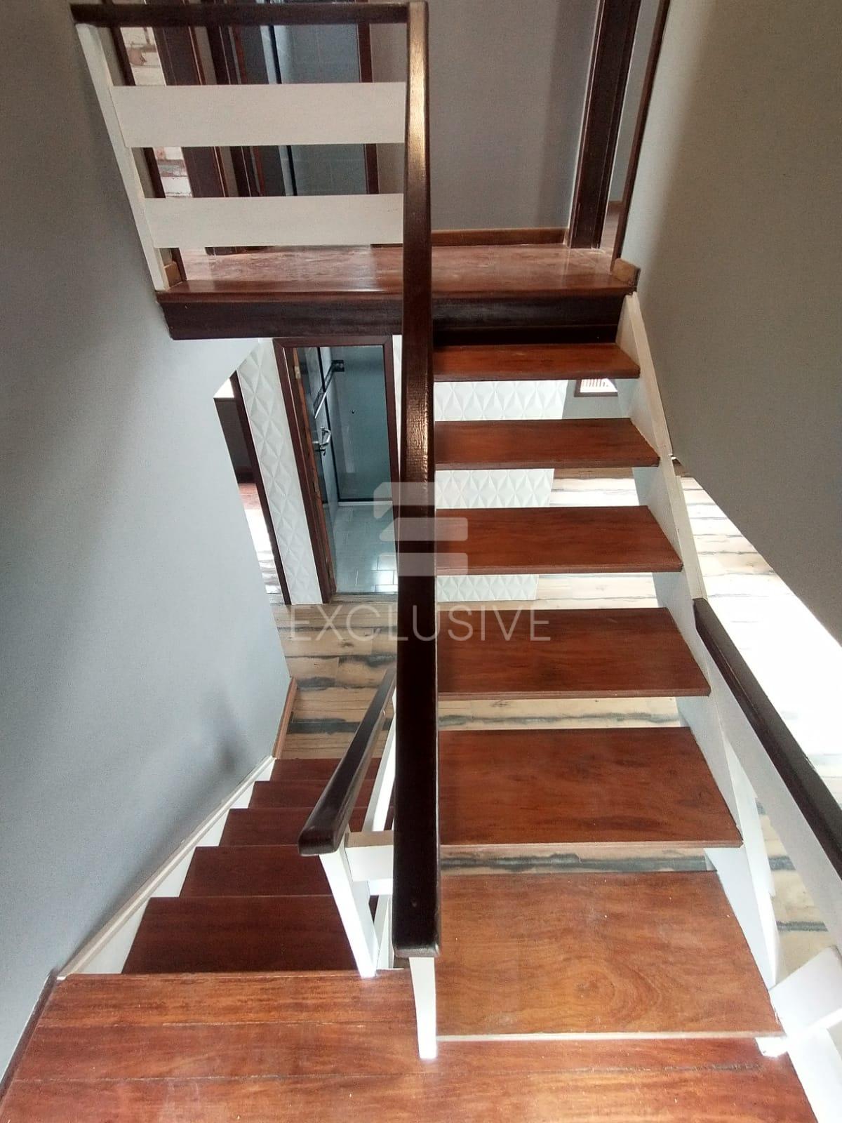 Casa com 3 dormit&oacute;rios &agrave; venda, 98 m&sup2; por R$ 680.000 - C&ocirc;nego - Nova Friburgo - RJ  Nova Friburgo - 