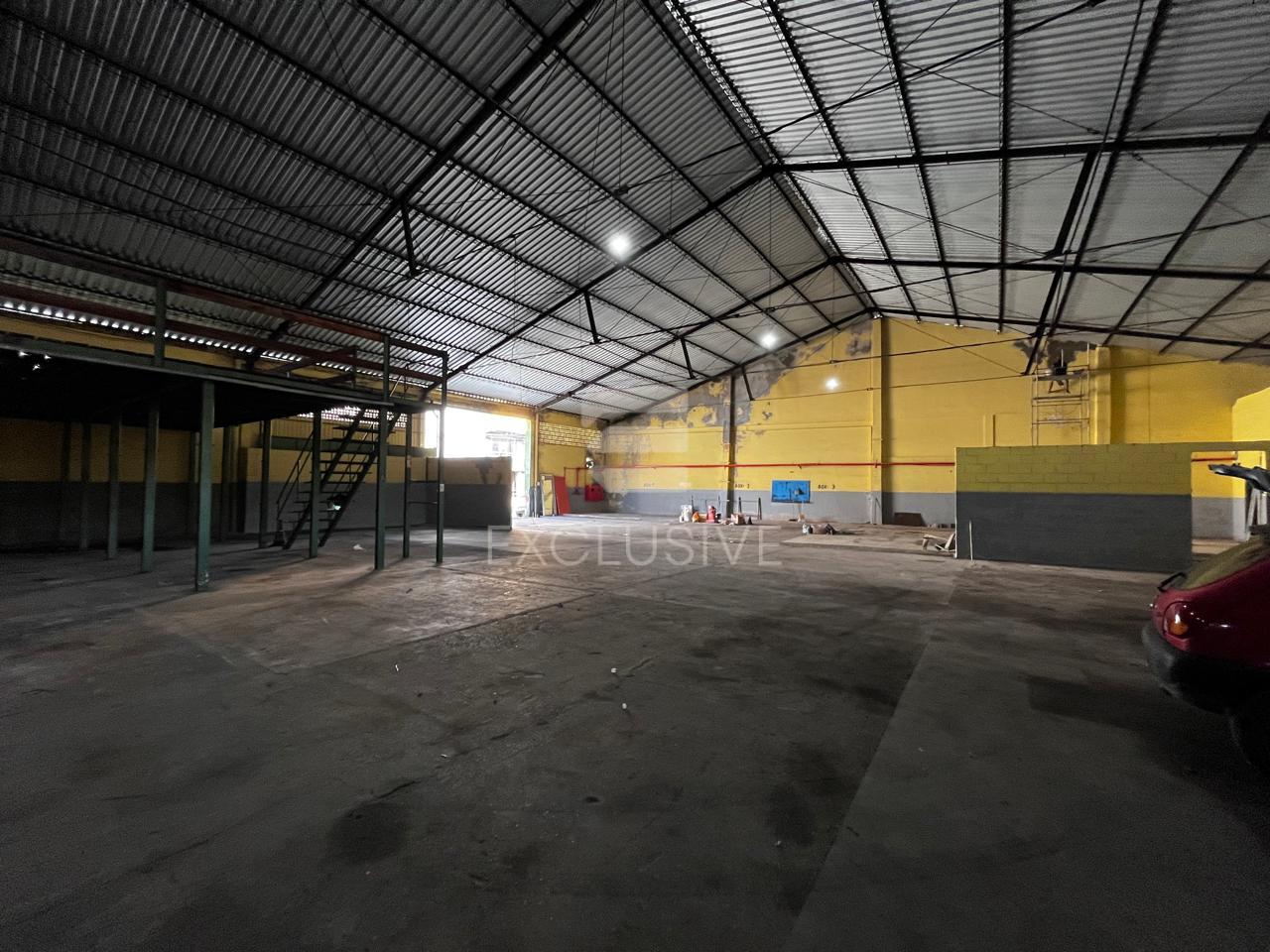 EXCELENTE GALP&Atilde;O AMPLO COM TODA INFRAESTRUTURA PARA LOCA&Ccedil;&Atilde;O - NOVA FRIBURGO Rua Rosa Pinheiro Nova Friburgo - 