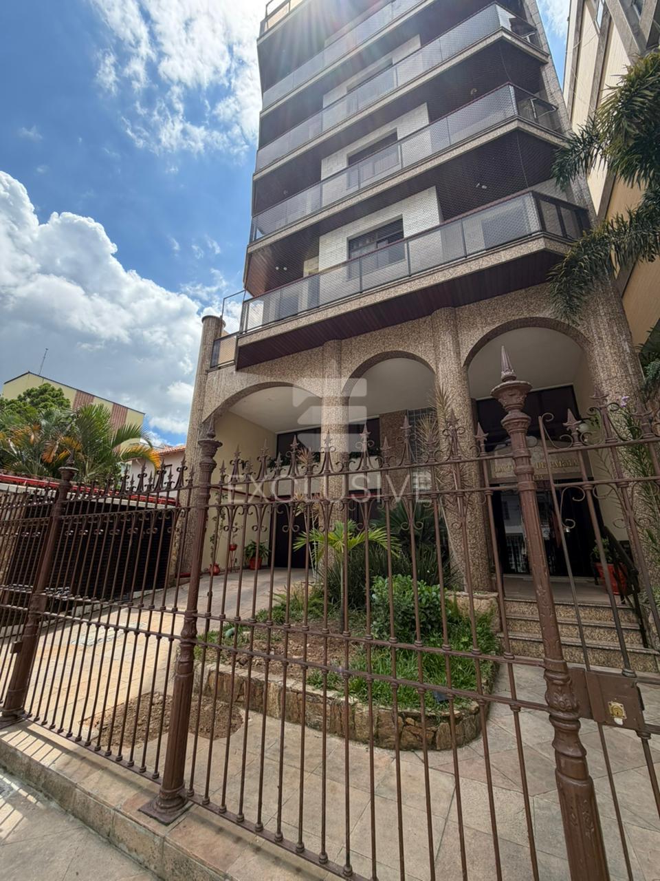 Cobertura com 4 dormit&oacute;rios &agrave; venda, 364 m&sup2; por R$ 1.300.000,00 - Centro -  Nova Friburgo Rua Augusto Spinelli Nova Friburgo - 