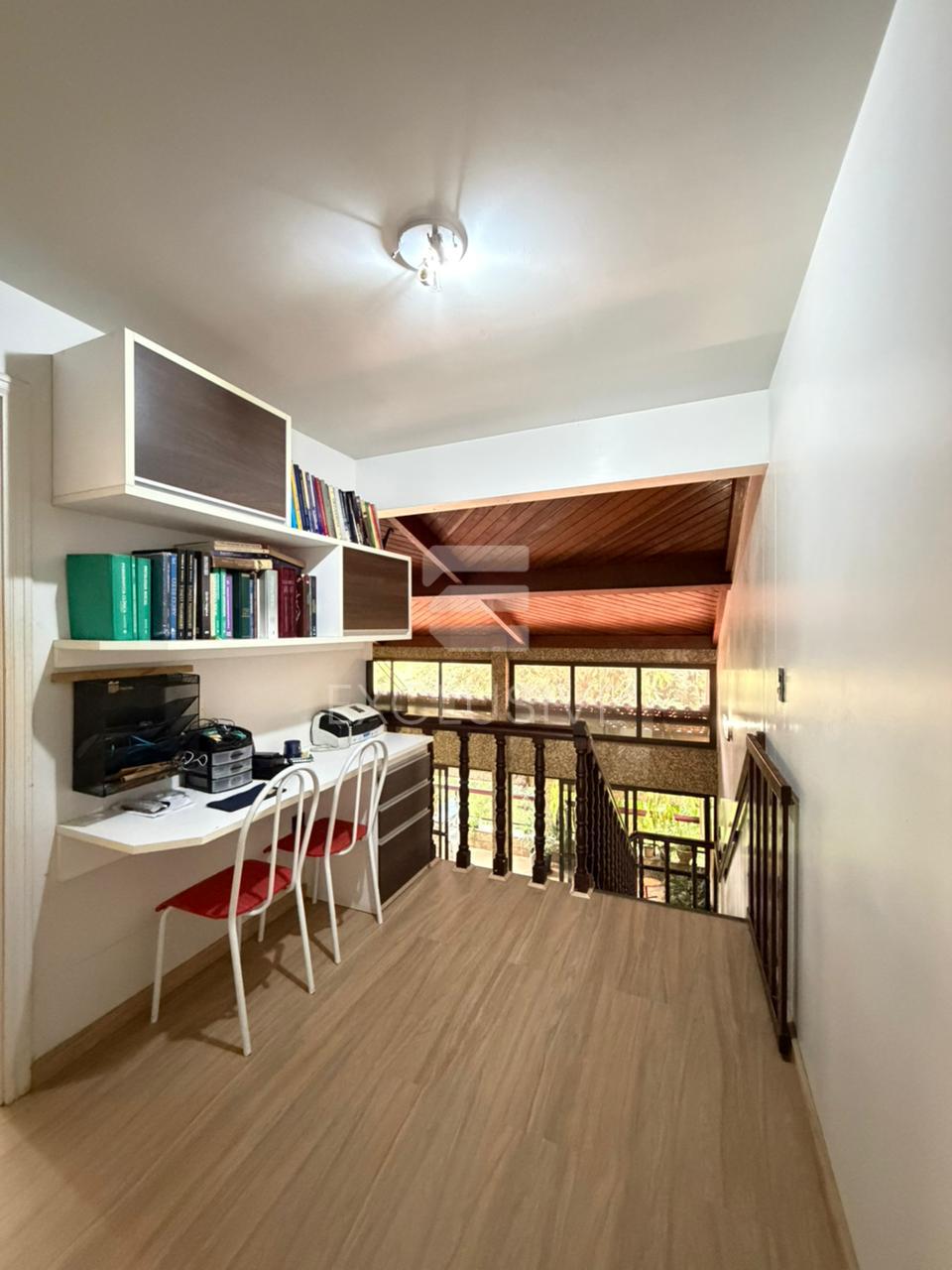 Cobertura com 4 dormit&oacute;rios &agrave; venda, 364 m&sup2; por R$ 1.300.000,00 - Centro -  Nova Friburgo Rua Augusto Spinelli Nova Friburgo - 