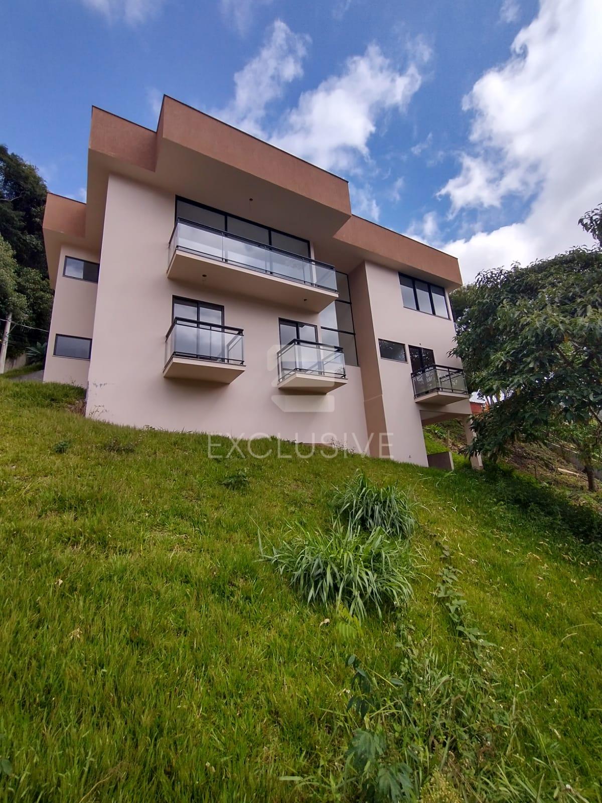 Casa com 3 dormit&oacute;rios &agrave; venda, 220 m&sup2; por R$ 1.100.000 - C&ocirc;nego - Nova Friburgo  Nova Friburgo - 