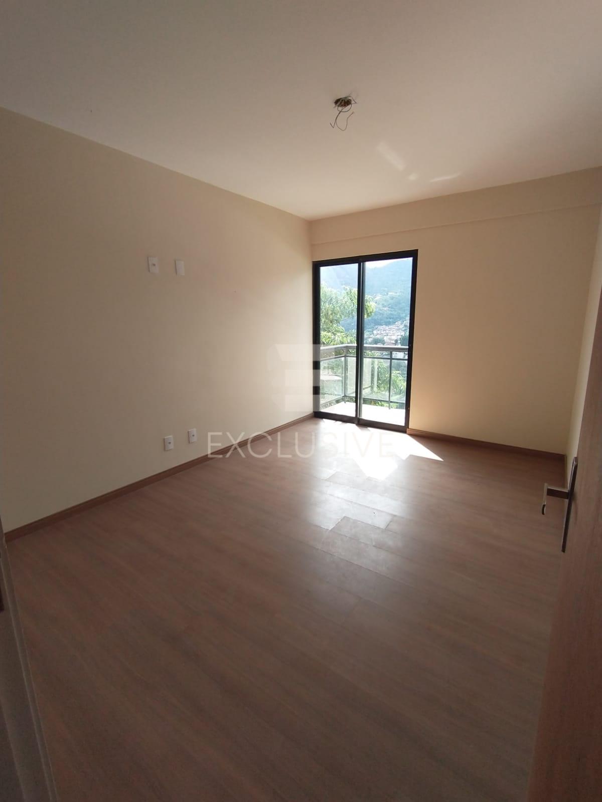 Casa com 3 dormit&oacute;rios &agrave; venda, 220 m&sup2; por R$ 1.100.000 - C&ocirc;nego - Nova Friburgo  Nova Friburgo - 