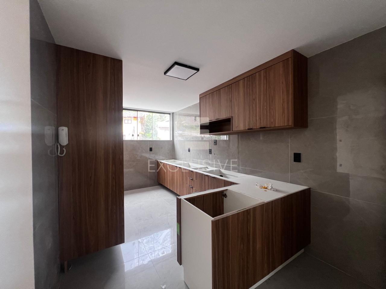 EXCELENTES APARTAMENTOS 3 DORMIT&Oacute;RIOS - LOCA&Ccedil;&Atilde;O - NAS BRAUNES - NOVA FRIBURGO -RJ Rua Helena Coutinho Nova Friburgo - 