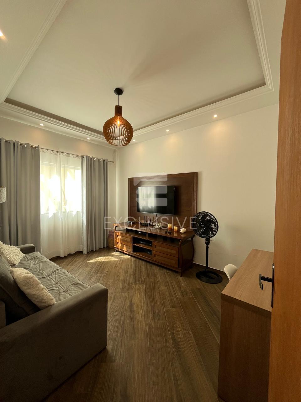 Casa com 4 dormit&oacute;rios &agrave; venda, 231 m&sup2; por R$ 990.000,00 -Cascatinha - Nova Friburgo/RJ  Nova Friburgo - 