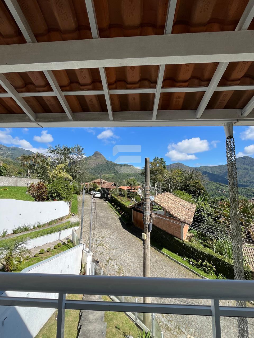 Casa com 4 dormit&oacute;rios &agrave; venda, 231 m&sup2; por R$ 990.000,00 -Cascatinha - Nova Friburgo/RJ  Nova Friburgo - 