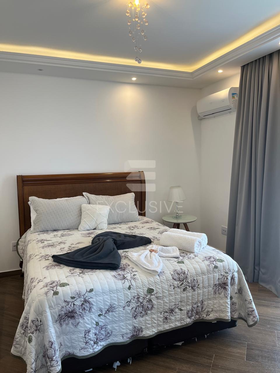 Casa com 4 dormit&oacute;rios &agrave; venda, 231 m&sup2; por R$ 990.000,00 -Cascatinha - Nova Friburgo/RJ  Nova Friburgo - 