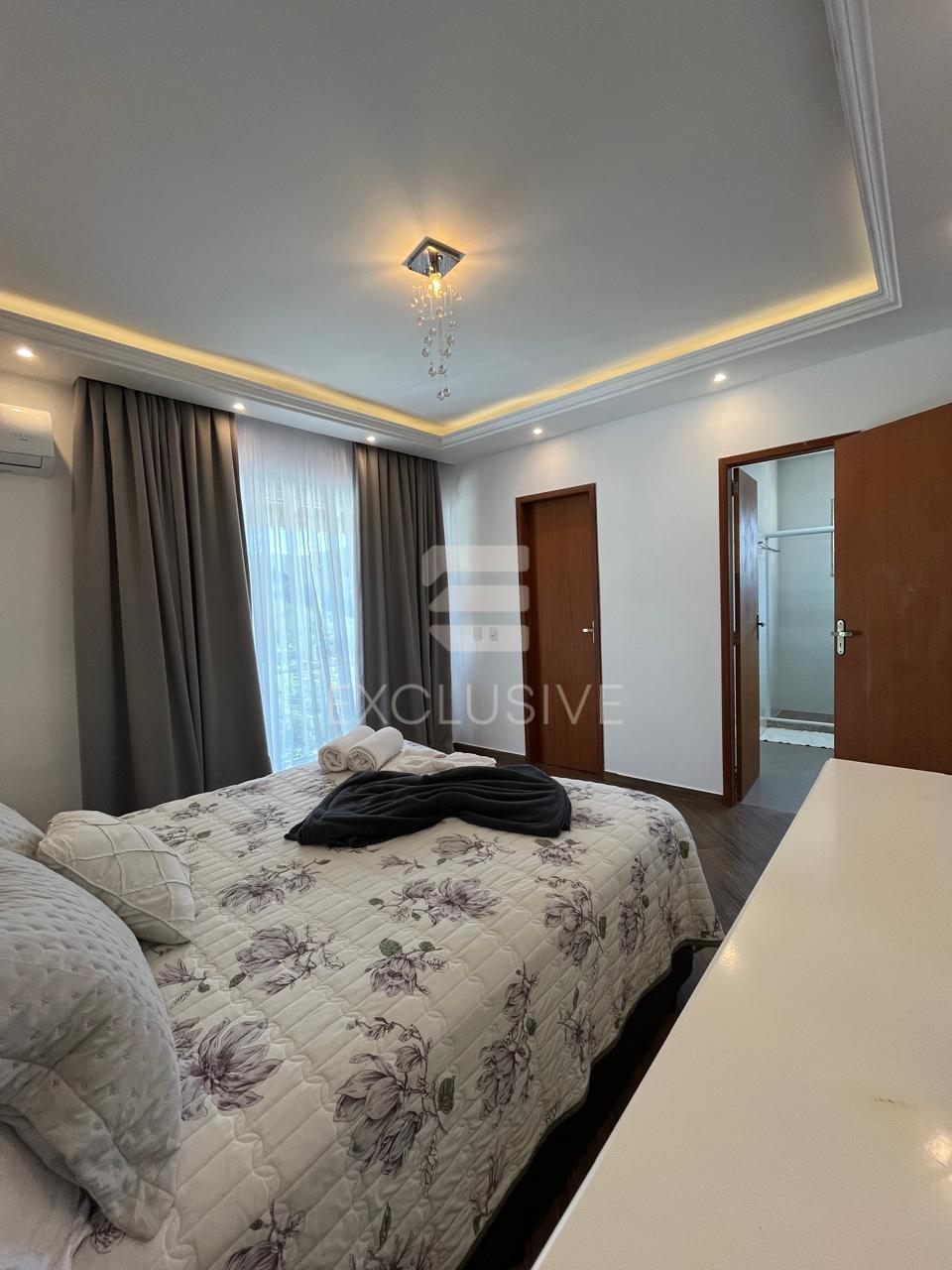 Casa com 4 dormit&oacute;rios &agrave; venda, 231 m&sup2; por R$ 990.000,00 -Cascatinha - Nova Friburgo/RJ  Nova Friburgo - 