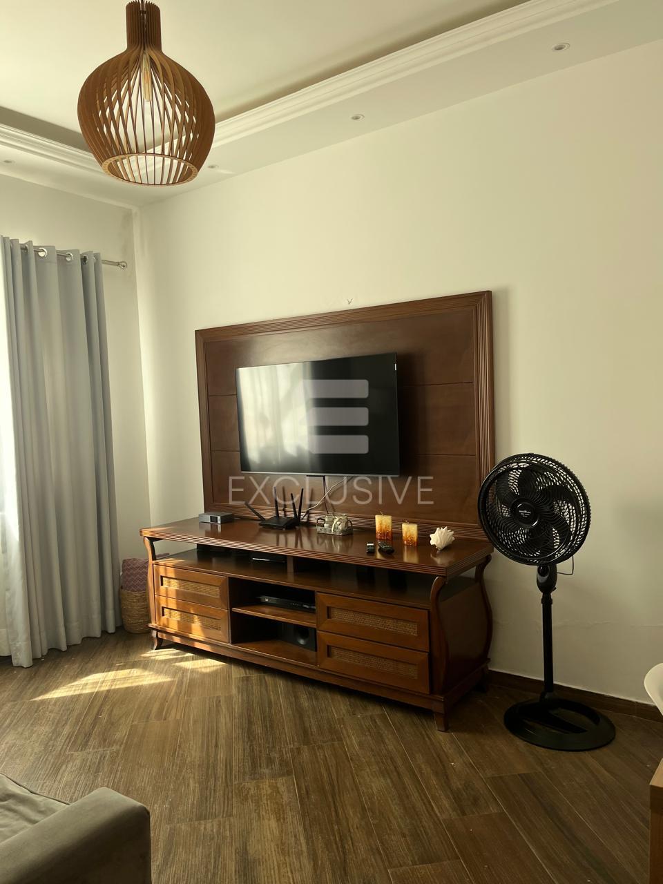 Casa com 4 dormit&oacute;rios &agrave; venda, 231 m&sup2; por R$ 990.000,00 -Cascatinha - Nova Friburgo/RJ  Nova Friburgo - 