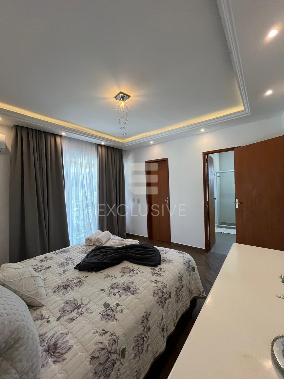 Casa com 4 dormit&oacute;rios &agrave; venda, 231 m&sup2; por R$ 990.000,00 -Cascatinha - Nova Friburgo/RJ  Nova Friburgo - 