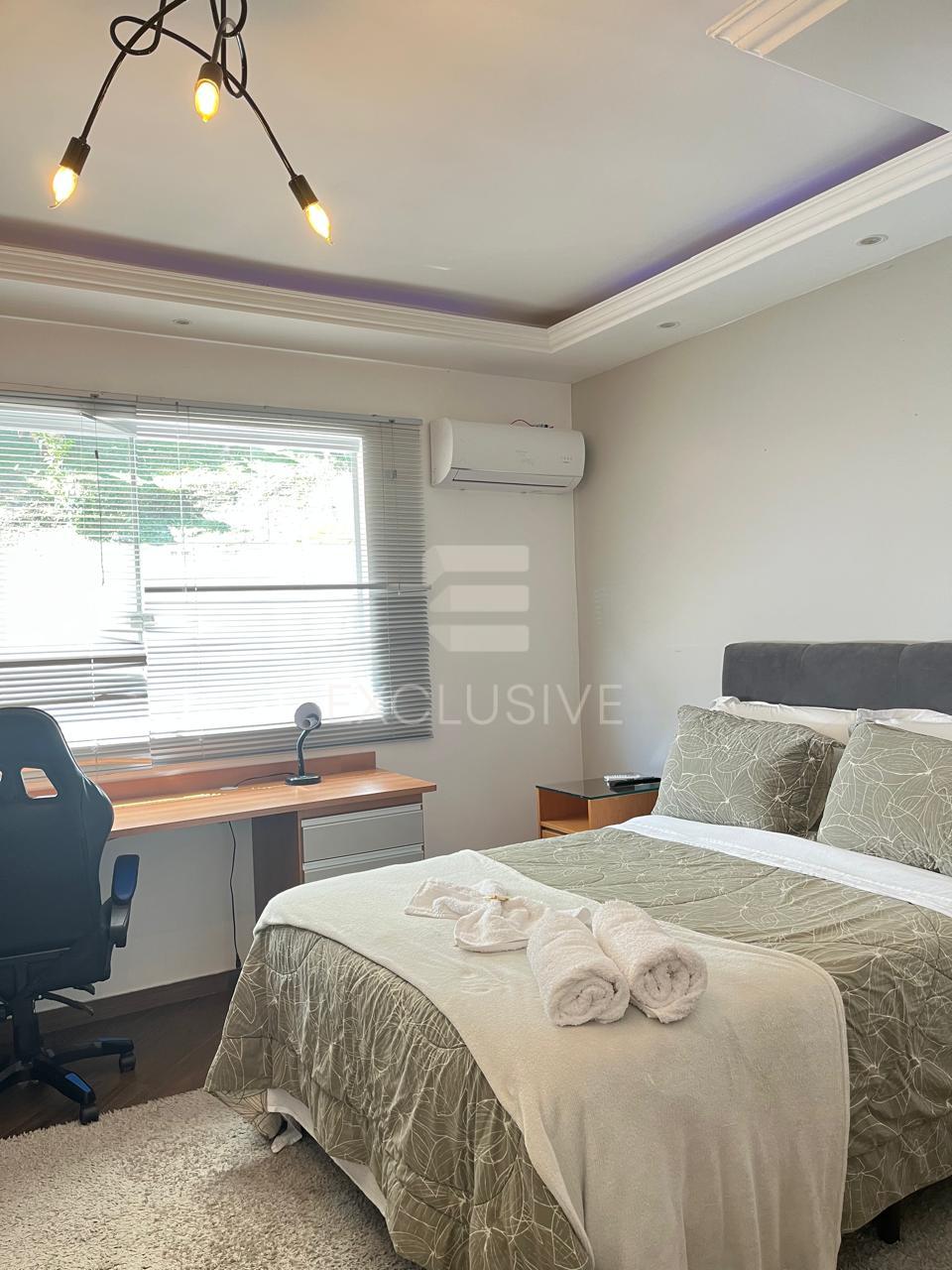 Casa com 4 dormit&oacute;rios &agrave; venda, 231 m&sup2; por R$ 990.000,00 -Cascatinha - Nova Friburgo/RJ  Nova Friburgo - 