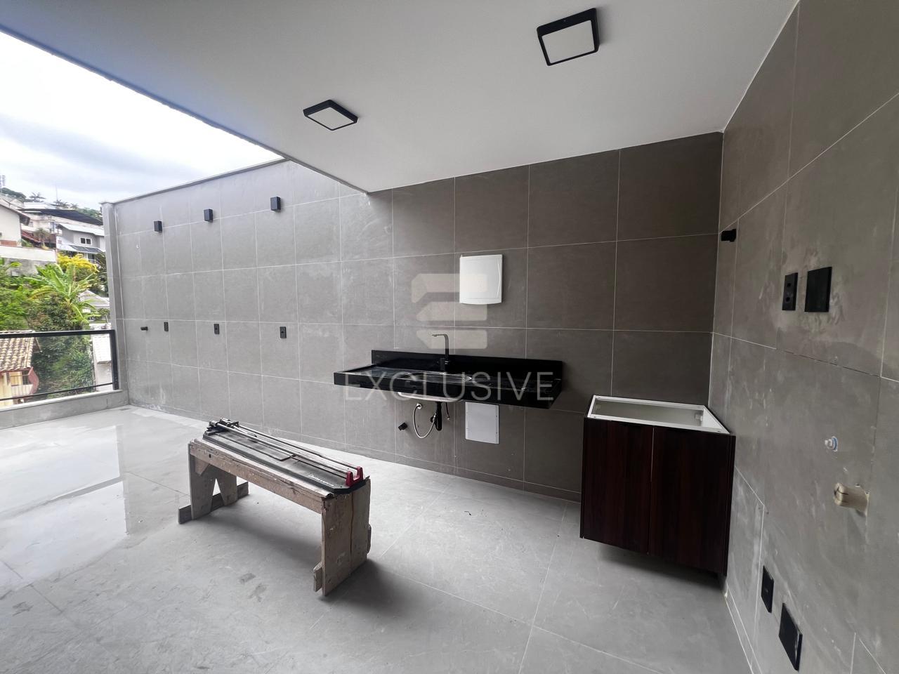 EXCELENTE COBERTURA LOCA&Ccedil;&Atilde;O NAS BRAUNES - NOVA FRIBURGO  Nova Friburgo - 