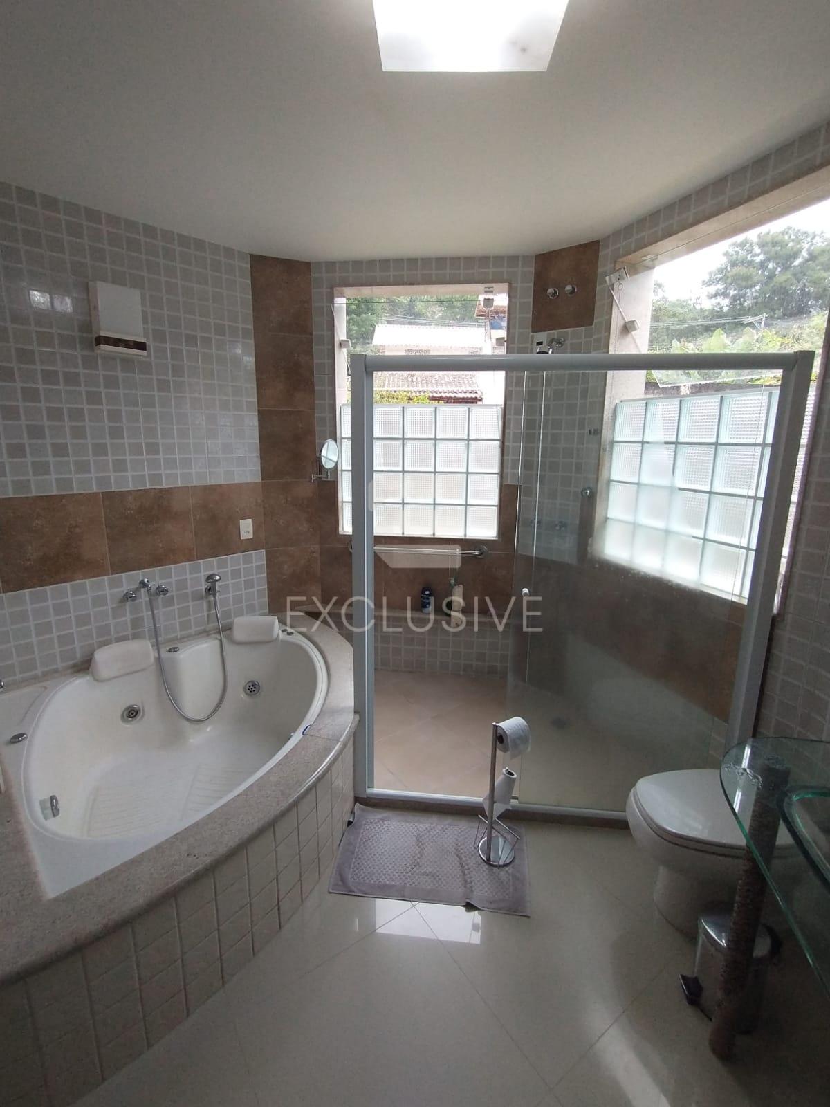 Casa com 3 dormit&oacute;rios &agrave; venda, 200 m&sup2; por R$ 750.000 - Fazenda Bela Vista - Nova Friburgo  Nova Friburgo - 