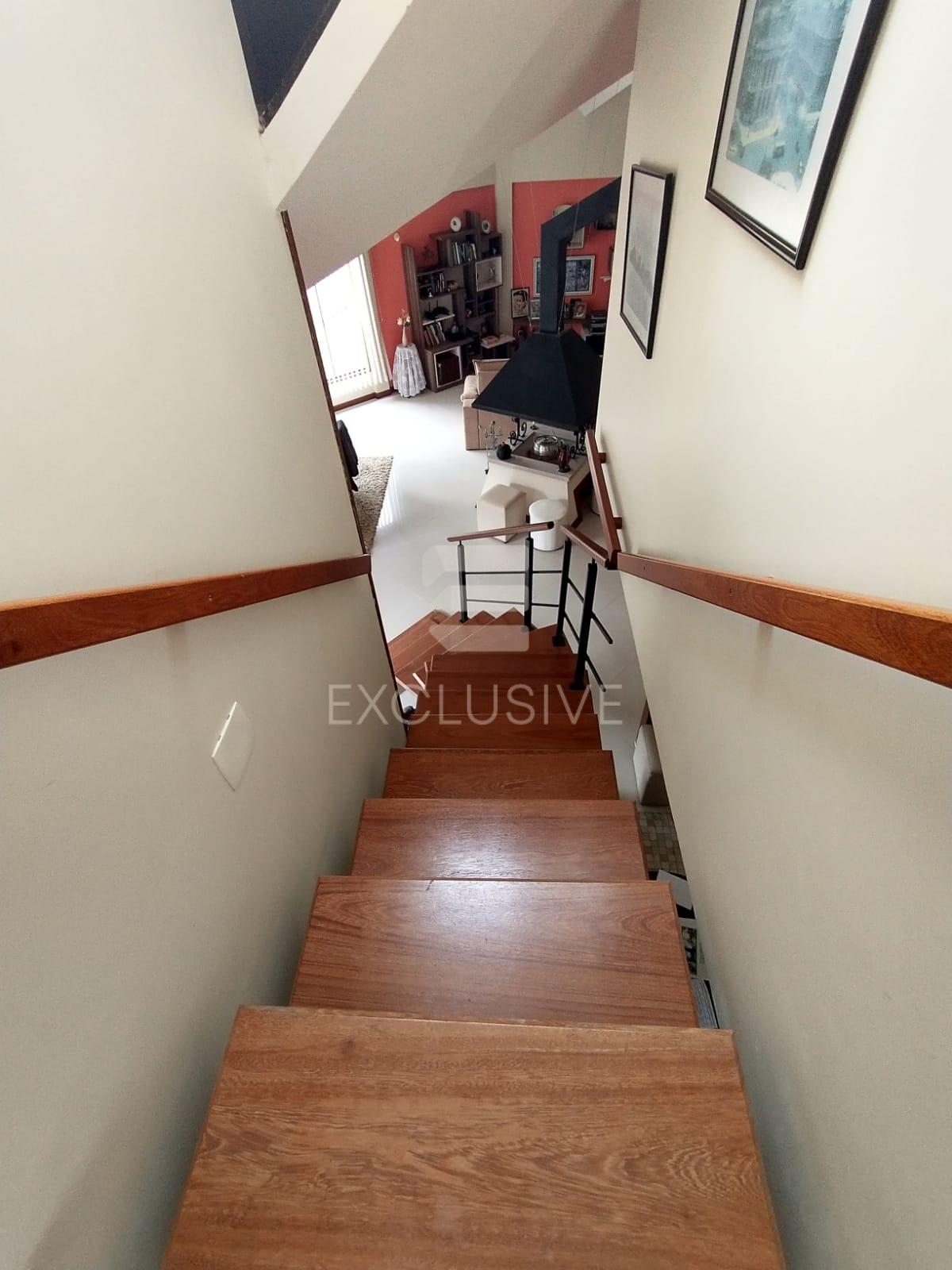 Casa com 3 dormit&oacute;rios &agrave; venda, 200 m&sup2; por R$ 750.000 - Fazenda Bela Vista - Nova Friburgo  Nova Friburgo - 