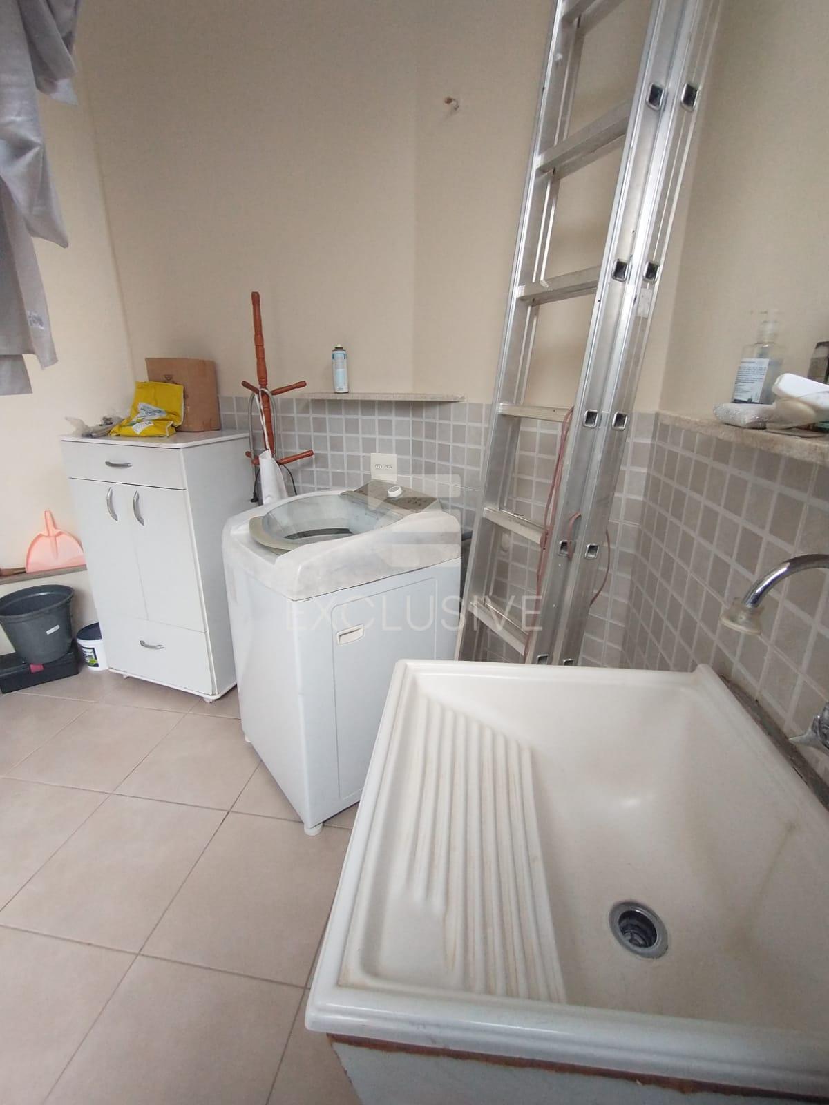 Casa com 3 dormit&oacute;rios &agrave; venda, 200 m&sup2; por R$ 750.000 - Fazenda Bela Vista - Nova Friburgo  Nova Friburgo - 