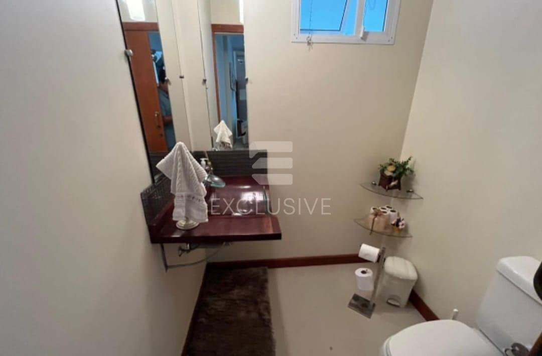 Casa com 3 dormit&oacute;rios &agrave; venda, 200 m&sup2; por R$ 750.000 - Fazenda Bela Vista - Nova Friburgo  Nova Friburgo - 