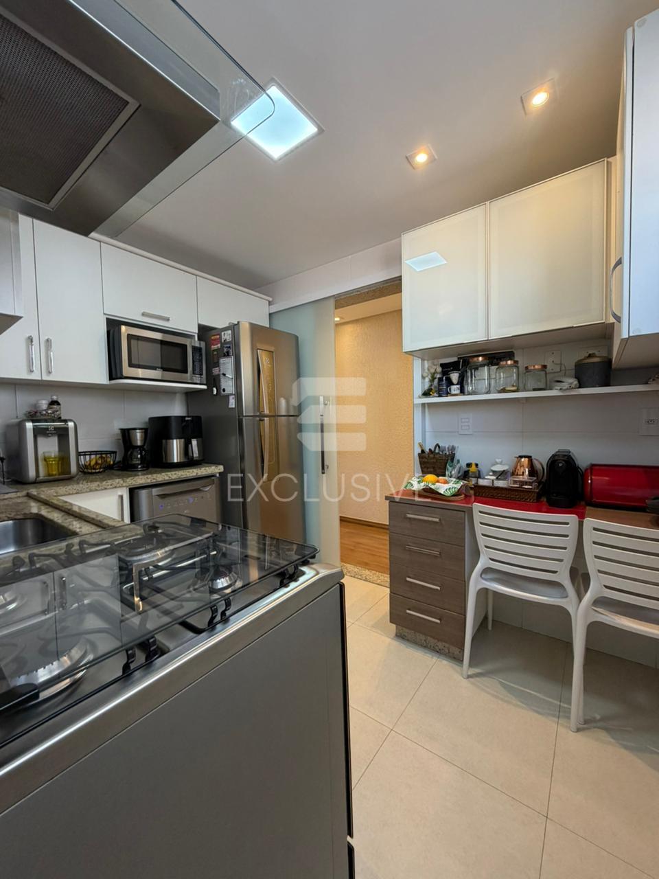 Apartamento com 3 dormit&oacute;rios &agrave; venda, 105 m&sup2; por R$ 550.000,00 - C&ocirc;nego - Nova Friburgo  Nova Friburgo - 