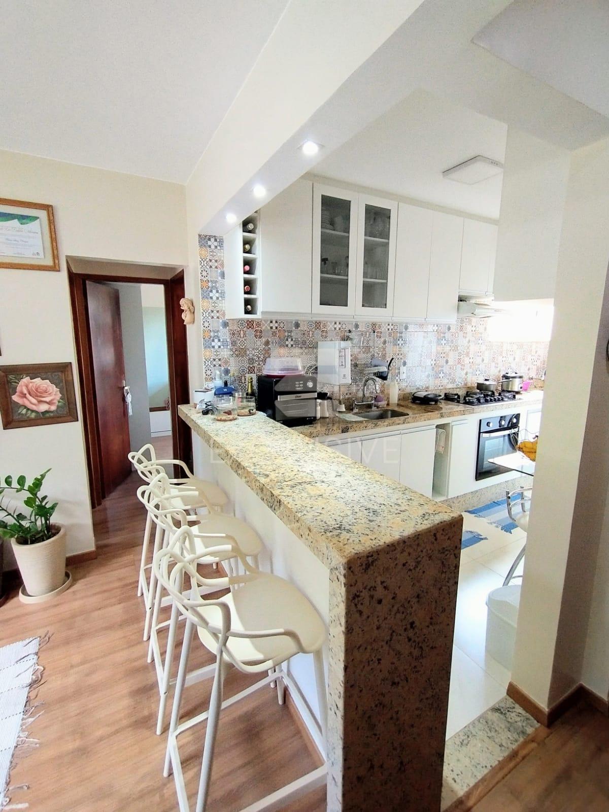 Apartamento com 2 dormit&oacute;rios &agrave; venda, 47 m&sup2; por R$ 360.000 - C&ocirc;nego  Nova Friburgo - 