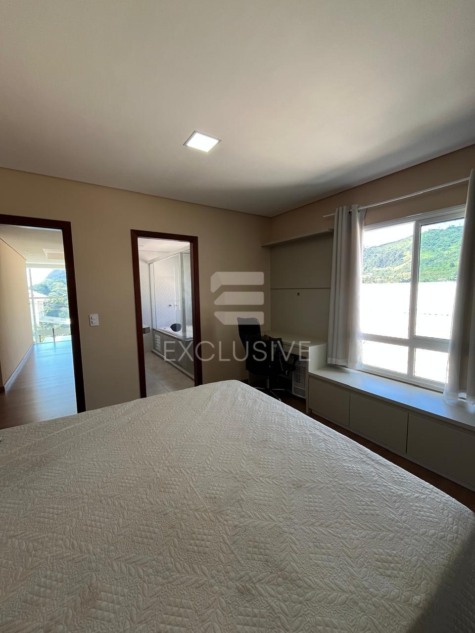 Casa com 3 dormit&oacute;rios &agrave; venda, 254 m&sup2; por R$ 1.590.000 - C&ocirc;nego - Nova Friburgo/RJ  Nova Friburgo - 