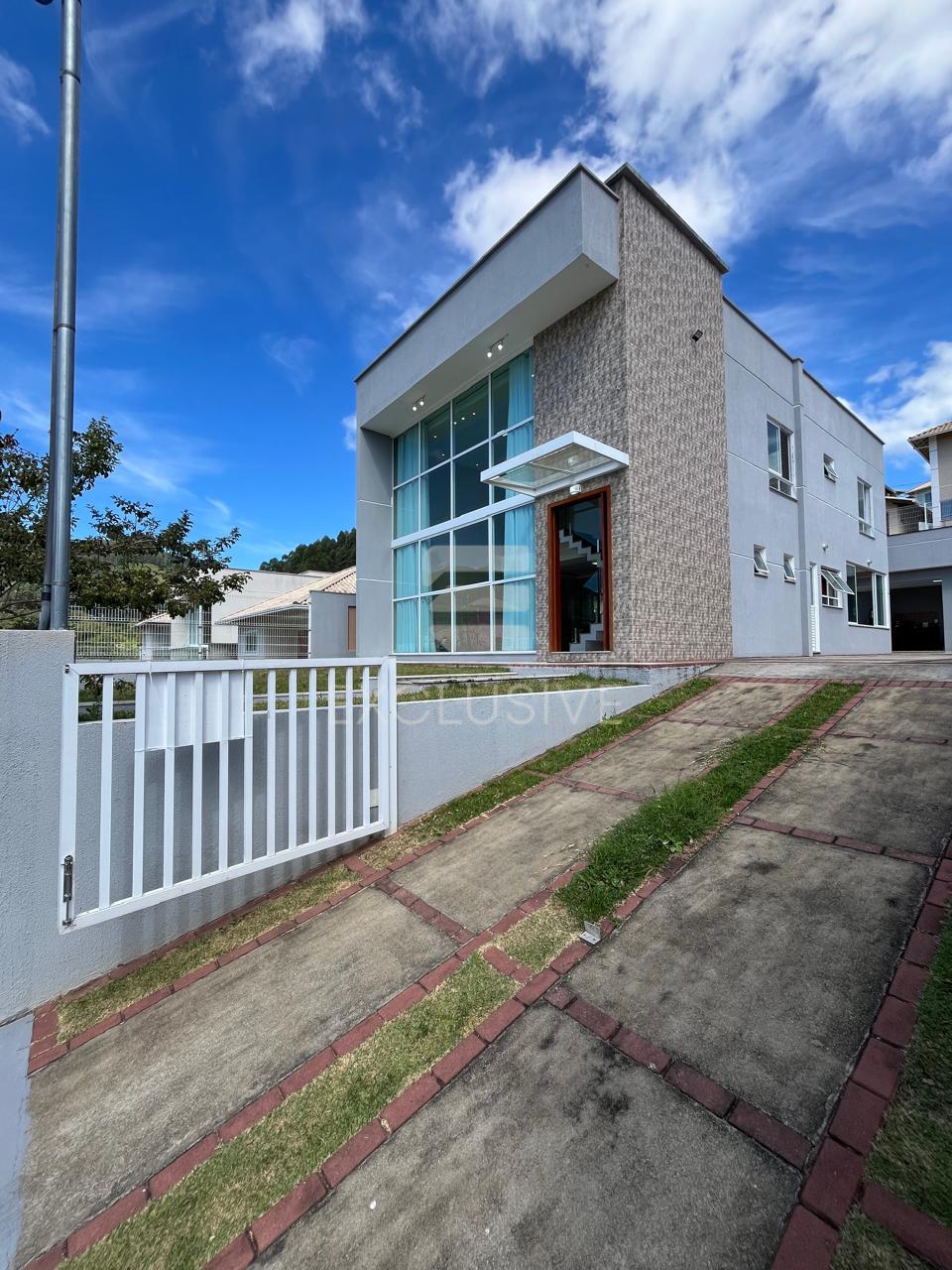 Casa com 3 dormit&oacute;rios &agrave; venda, 254 m&sup2; por R$ 1.590.000 - C&ocirc;nego - Nova Friburgo/RJ  Nova Friburgo - 