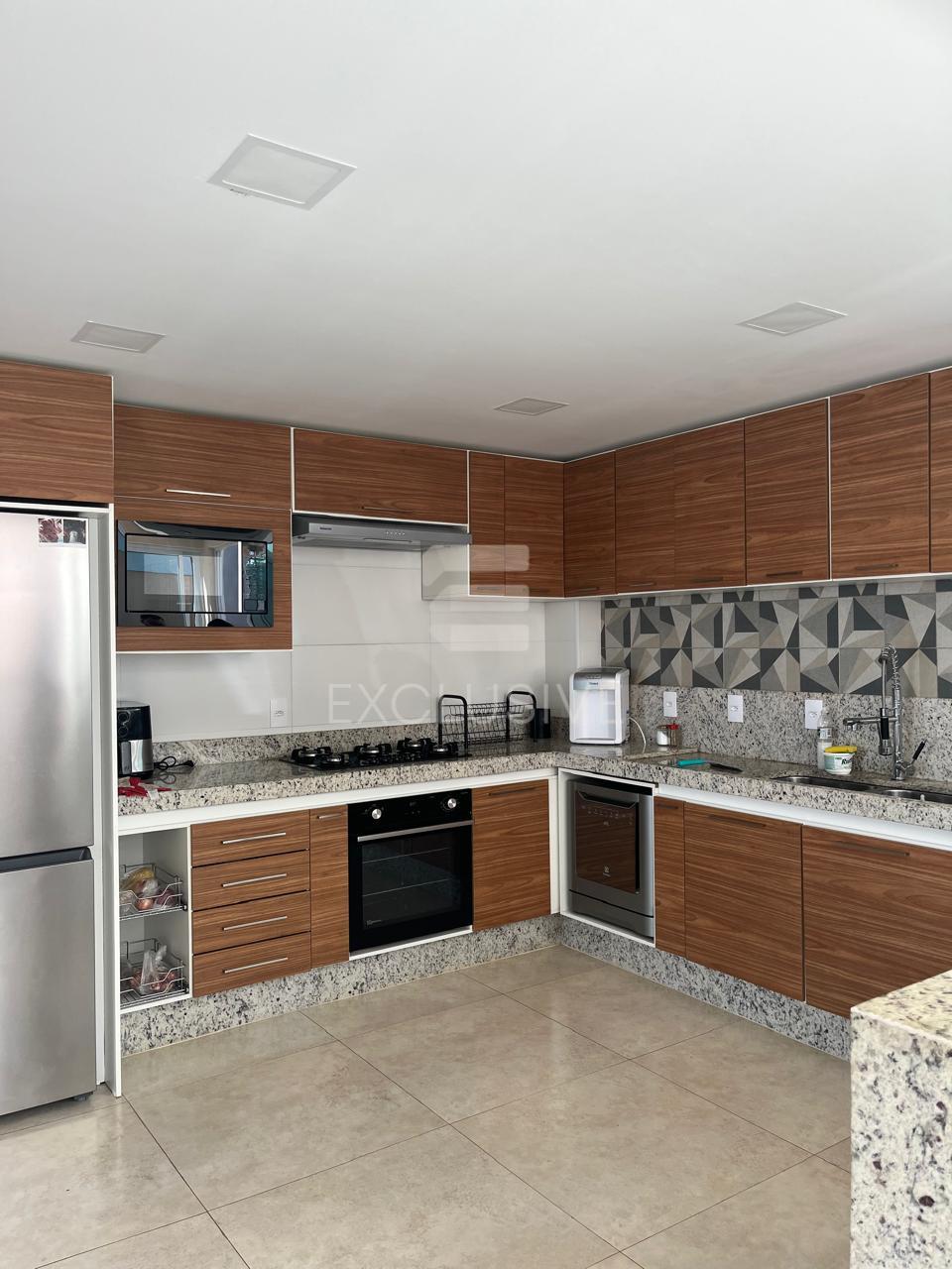 Casa com 3 dormit&oacute;rios &agrave; venda, 254 m&sup2; por R$ 1.590.000 - C&ocirc;nego - Nova Friburgo/RJ  Nova Friburgo - 