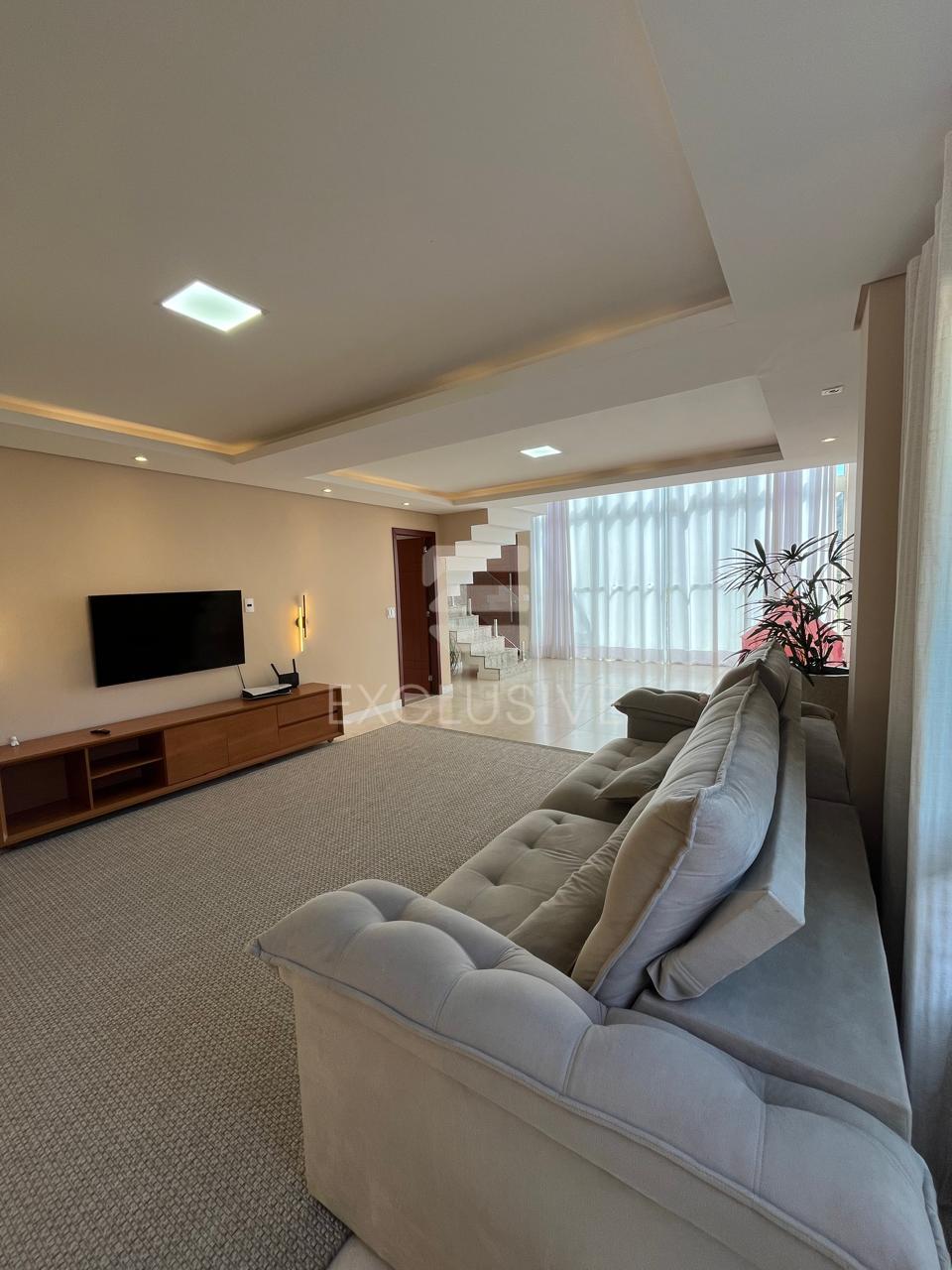 Casa com 3 dormit&oacute;rios &agrave; venda, 254 m&sup2; por R$ 1.590.000 - C&ocirc;nego - Nova Friburgo/RJ  Nova Friburgo - 
