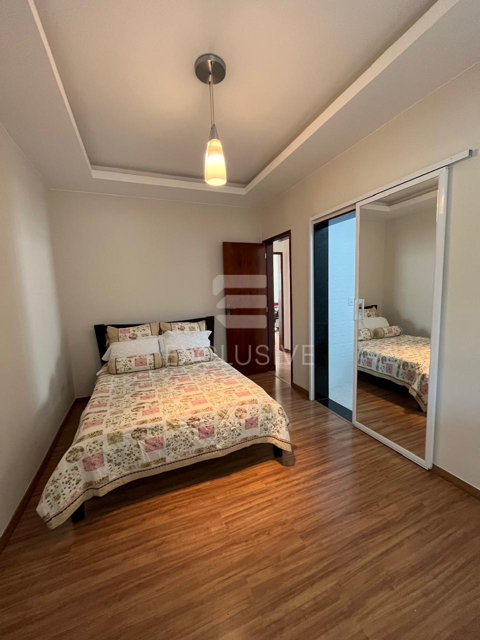 Casa com 4 dormit&oacute;rios &agrave; venda, 405 m&sup2; por R$ 1.300.000,00 - Cascatinha - Nova Friburgo/RJ  Nova Friburgo - 