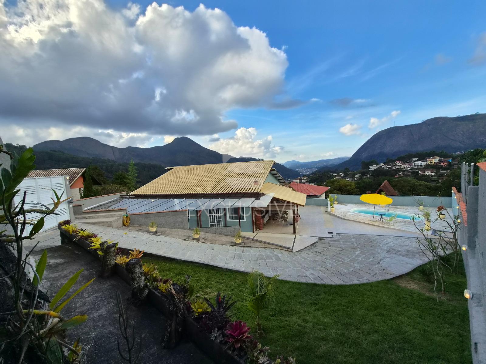 Casa com 4 dormit&oacute;rios &agrave; venda, 325,90 m&sup2; por R$ 1.300.000,00 - Cascatinha - Nova Friburgo  Nova Friburgo - 