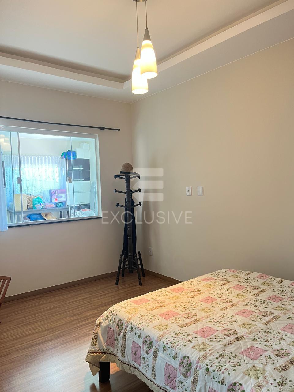Casa com 4 dormit&oacute;rios &agrave; venda, 405 m&sup2; por R$ 1.300.000,00 - Cascatinha - Nova Friburgo/RJ  Nova Friburgo - 