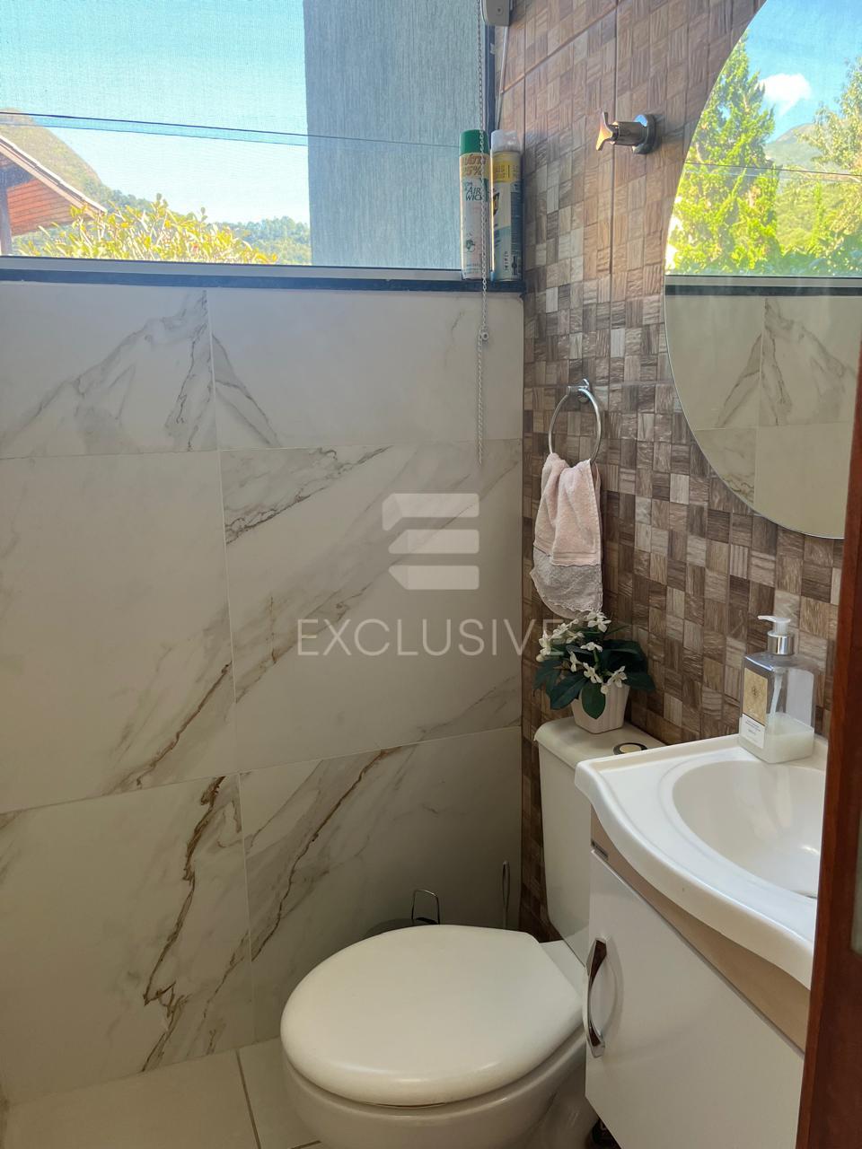 Casa com 4 dormit&oacute;rios &agrave; venda, 405 m&sup2; por R$ 1.300.000,00 - Cascatinha - Nova Friburgo/RJ  Nova Friburgo - 