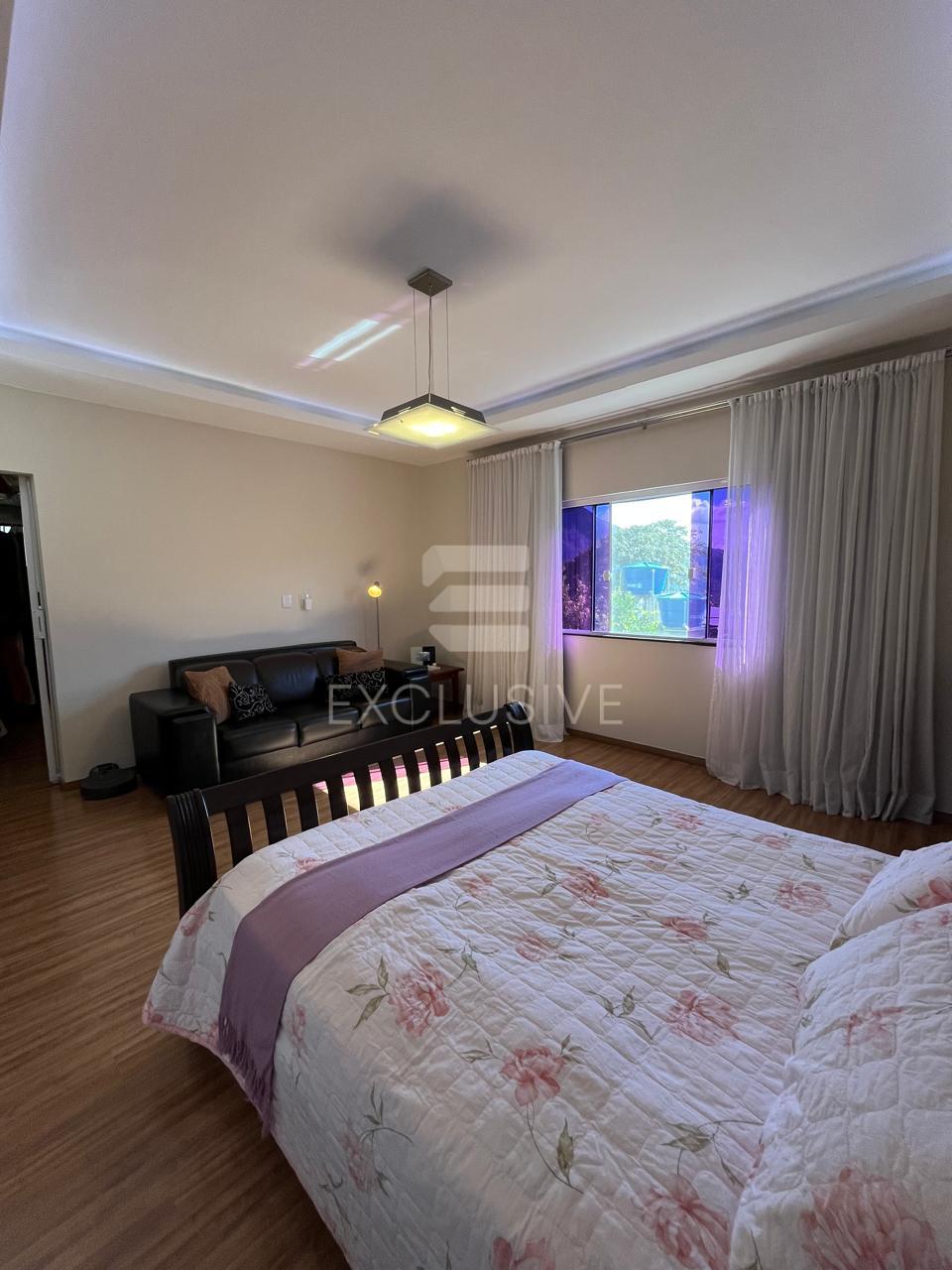 Casa com 4 dormit&oacute;rios &agrave; venda, 405 m&sup2; por R$ 1.300.000,00 - Cascatinha - Nova Friburgo/RJ  Nova Friburgo - 