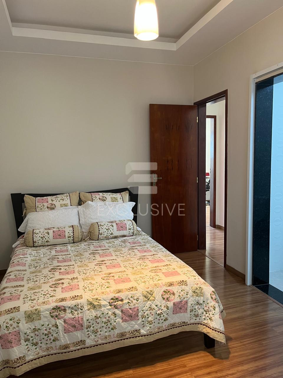 Casa com 4 dormit&oacute;rios &agrave; venda, 405 m&sup2; por R$ 1.300.000,00 - Cascatinha - Nova Friburgo/RJ  Nova Friburgo - 