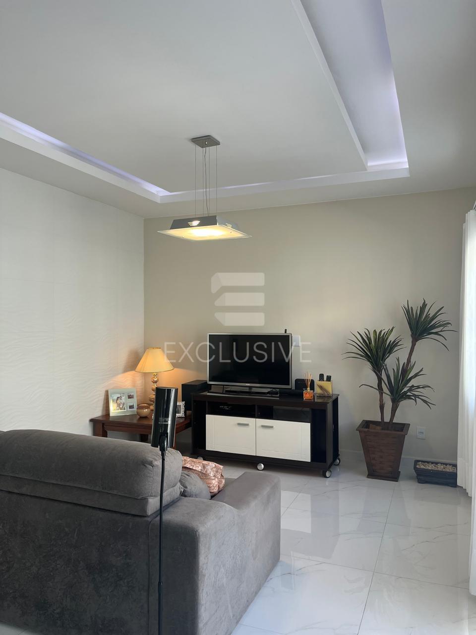 Casa com 4 dormit&oacute;rios &agrave; venda, 405 m&sup2; por R$ 1.300.000,00 - Cascatinha - Nova Friburgo/RJ  Nova Friburgo - 