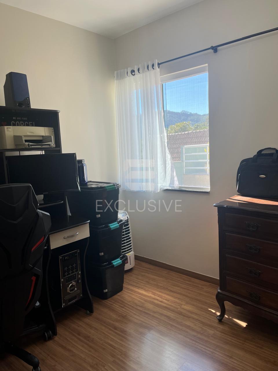 Casa com 4 dormit&oacute;rios &agrave; venda, 405 m&sup2; por R$ 1.300.000,00 - Cascatinha - Nova Friburgo/RJ  Nova Friburgo - 