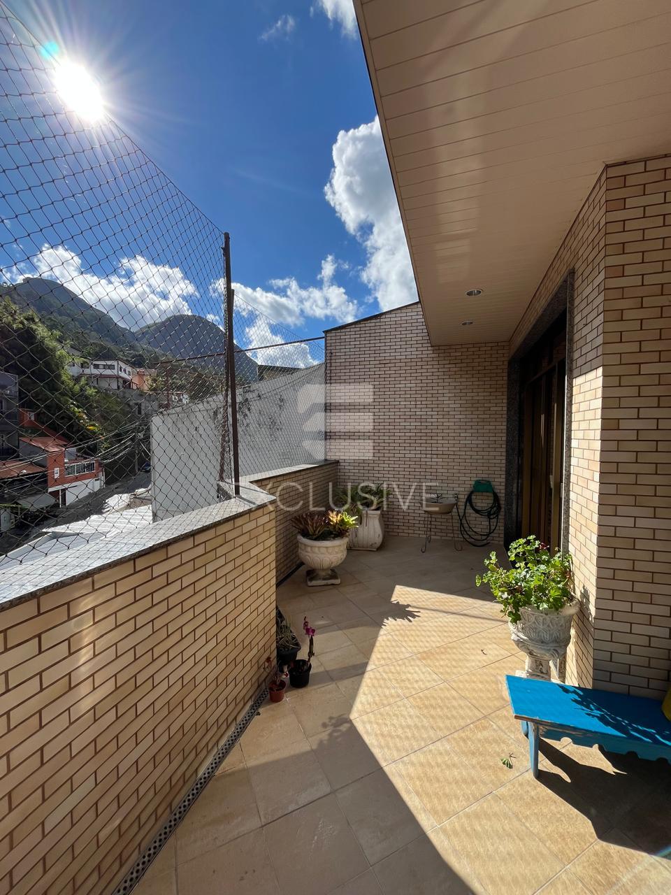 Cobertura com 2 dormit&oacute;rios &agrave; venda, 120 m&sup2; por R$ 900.000, 00 - Centro - Nova Friburgo  Nova Friburgo - 
