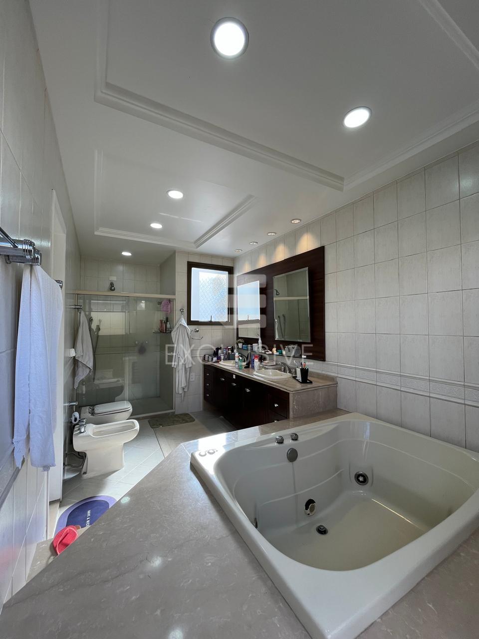 Cobertura com 2 dormit&oacute;rios &agrave; venda, 120 m&sup2; por R$ 900.000, 00 - Centro - Nova Friburgo  Nova Friburgo - 