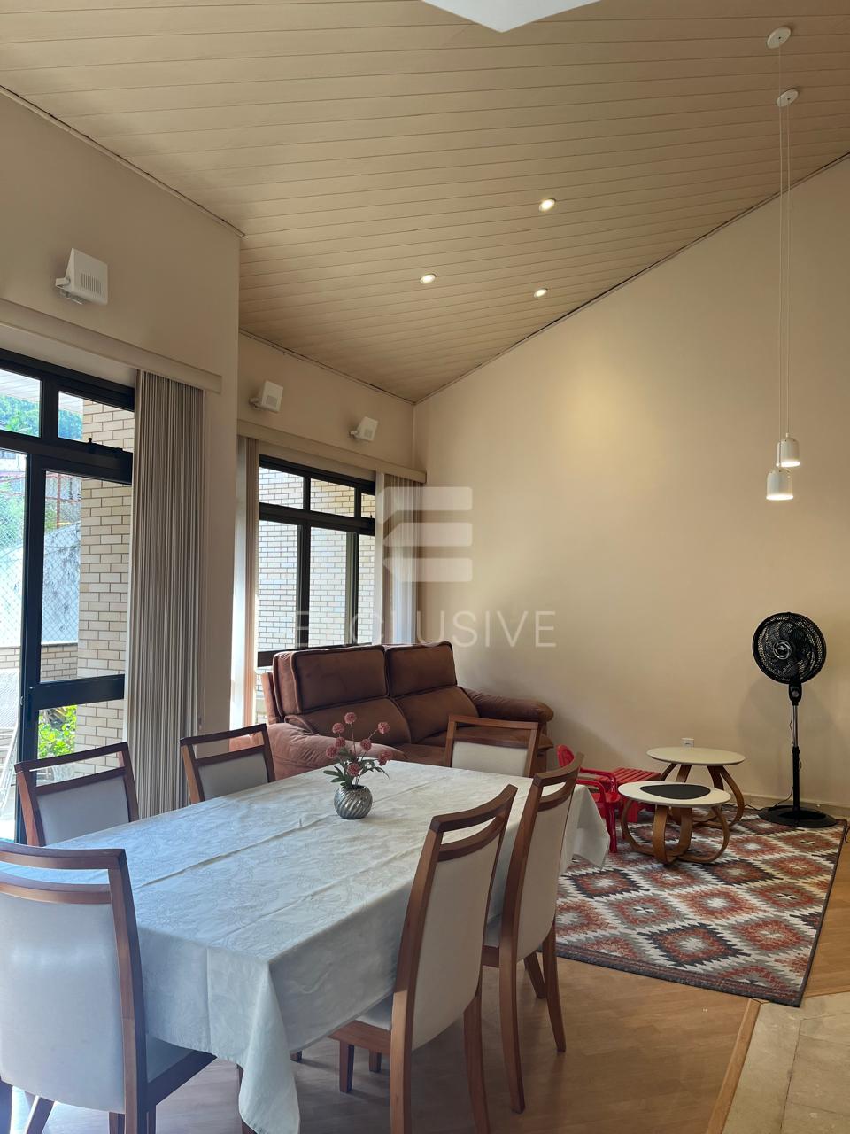Cobertura com 2 dormit&oacute;rios &agrave; venda, 120 m&sup2; por R$ 900.000, 00 - Centro - Nova Friburgo  Nova Friburgo - 